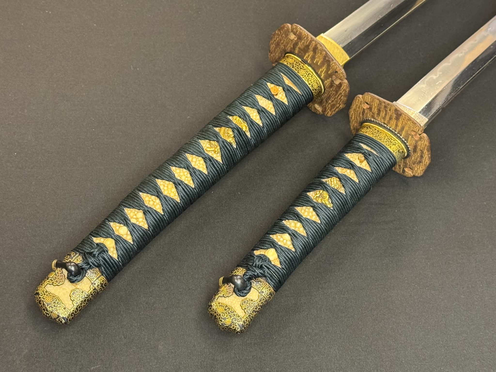 Antique Nihonto - Daishou Katana (NBTHK attributed to Fujiwara Takada) and Wakizashi (NBTHK attributed to Echizen Seki) in Handachi Koshirae