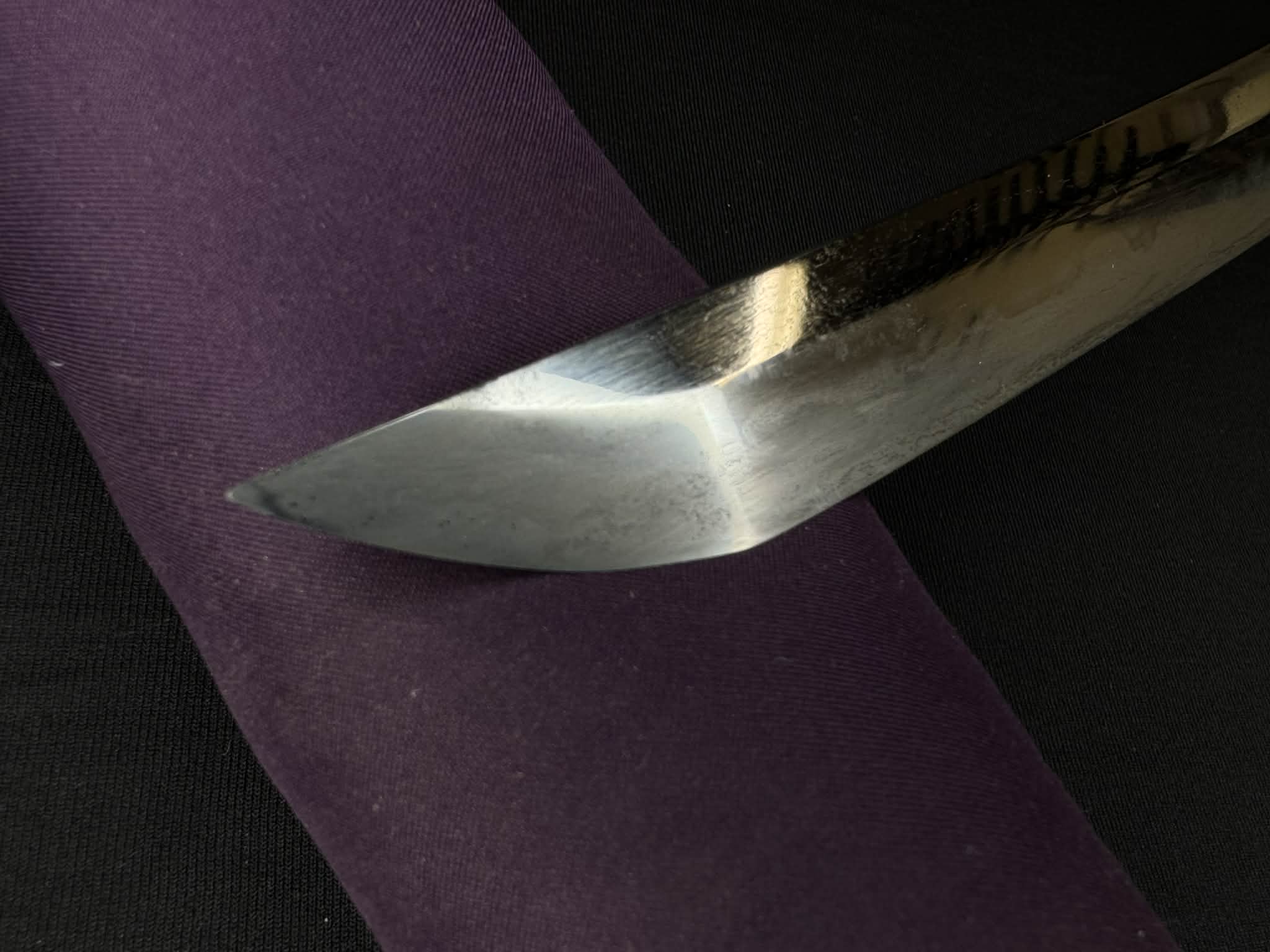 Antique Nihonto - Early Edo Wakizashi in koshirae, signed Bishu Ju Sukesada (unverified)