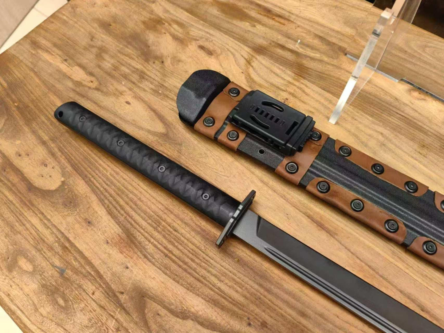 PRE-ORDER Cloudhammer Tactical War Sword - Sup9a (Japanese equivalent to 5160 spring steel)