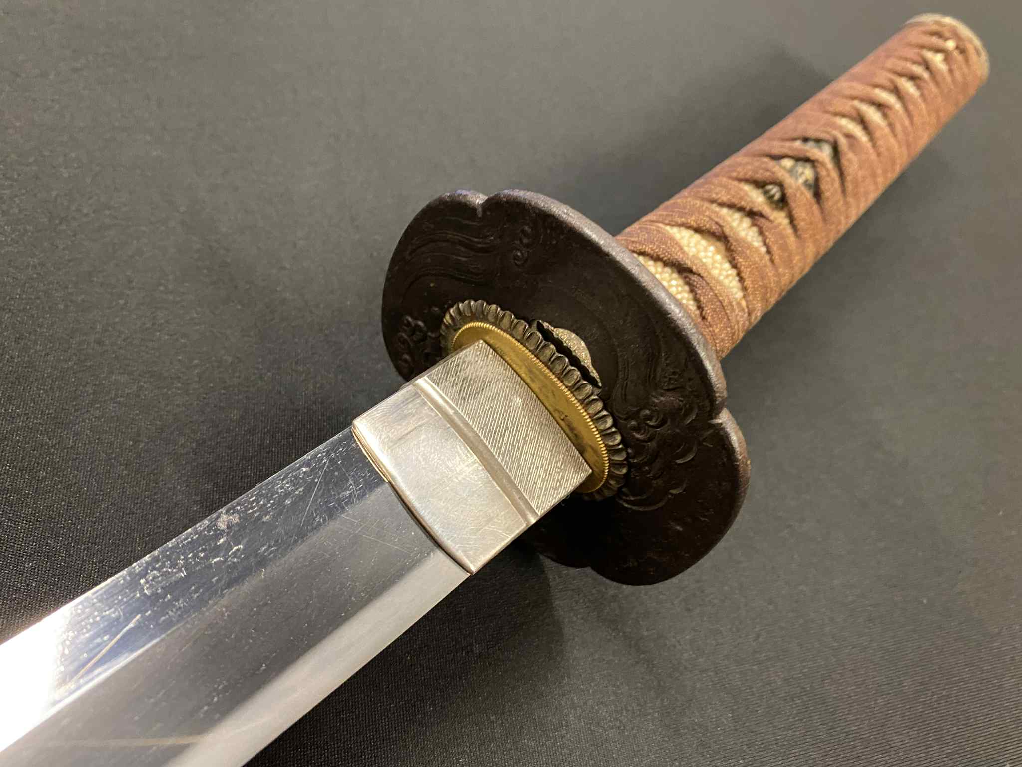 Antique Nihonto - Very Long Katana in Koshirae - Muromachi Period (About 500 years old) - signed Kanenao Saku, NBTHK Certified