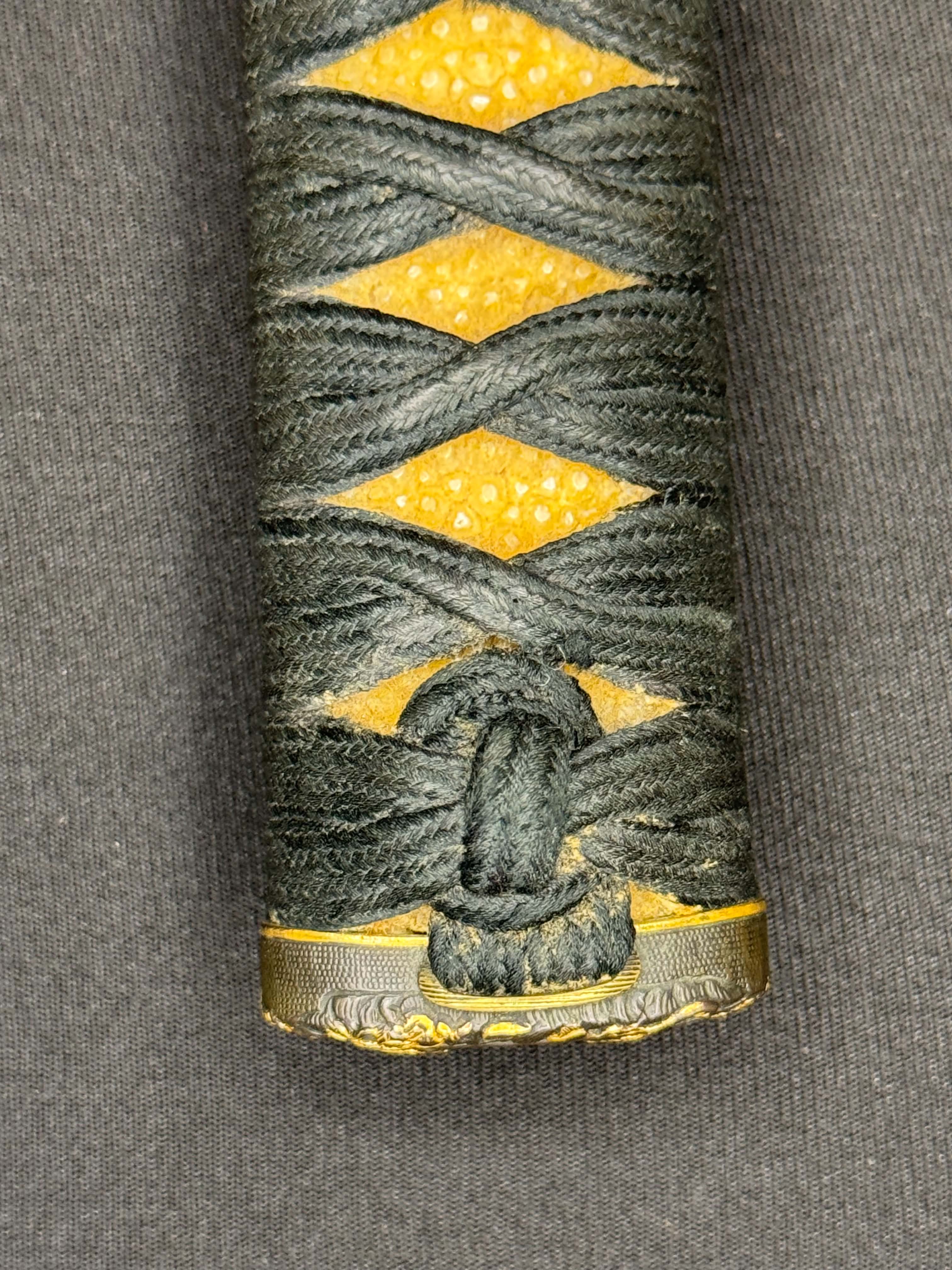 Antique Nihonto - Muromachi (5-600 years old) Katana in Koshirae, NBTHK attributed to Naminohira