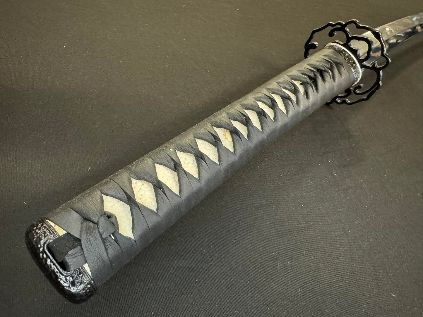 Moritaka Razor Katana - Iron Gate T10