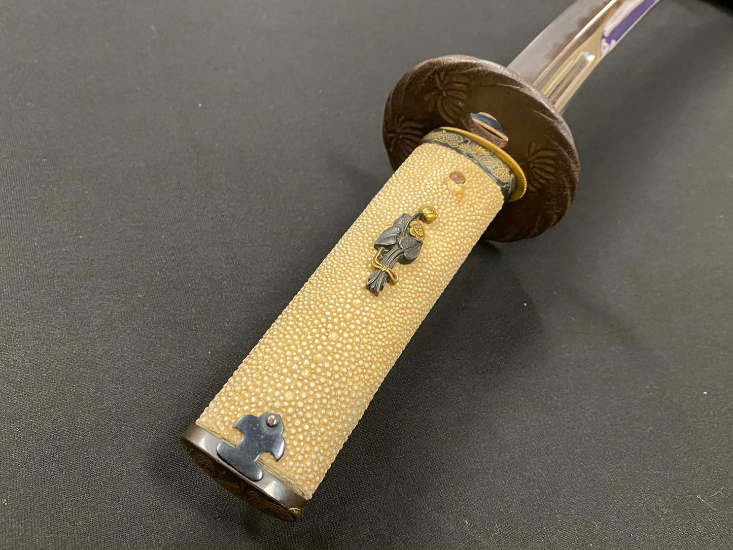 Antique Nihonto - Early Edo (350 years old) Kanmuri-Otoshi Wakizashi in Koshirae - NTHK attributed to Shimosa Daijo Kanemasa