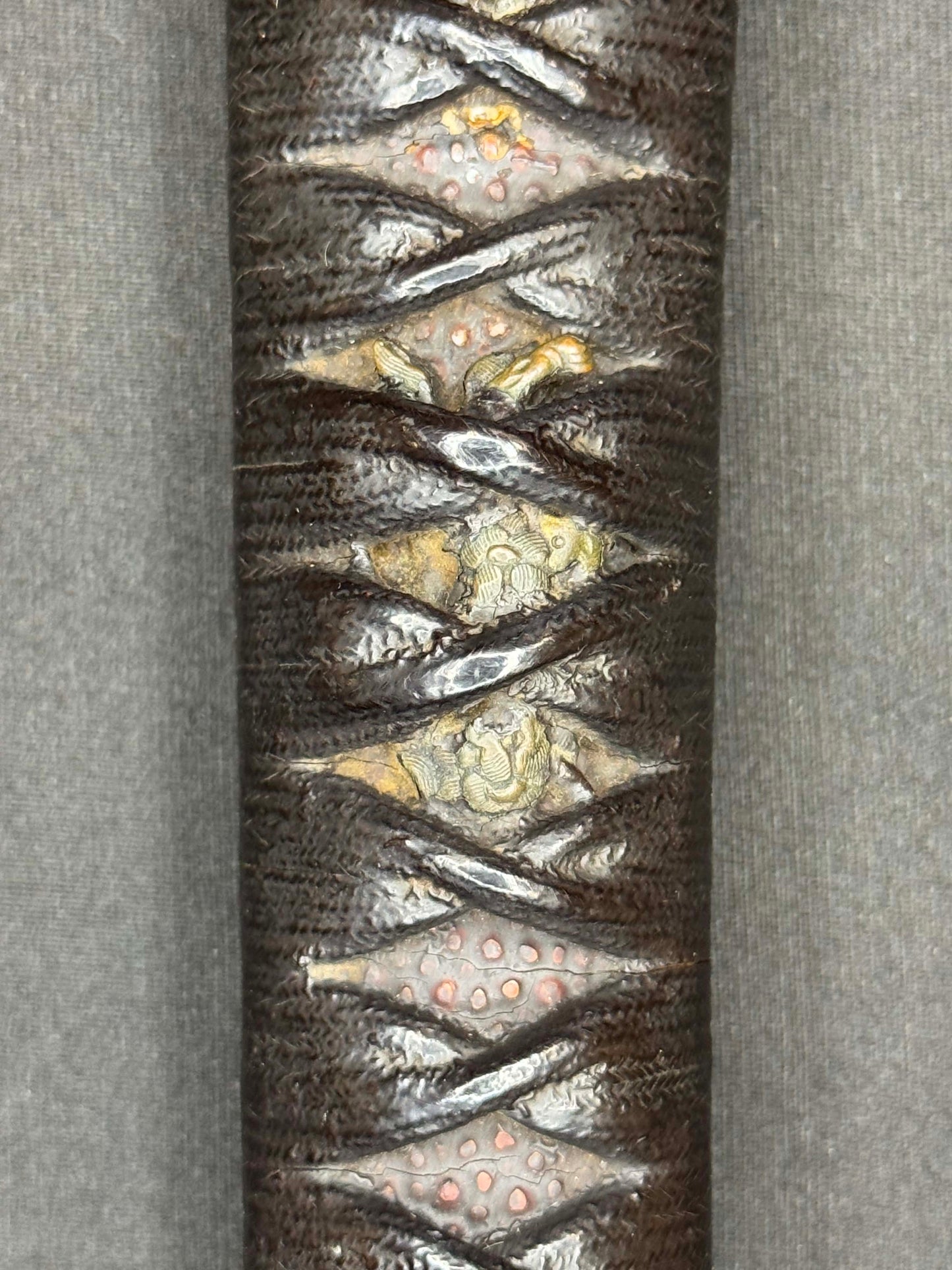 Antique Nihonto - Early Edo (300-350 years old) Katana in Koshirae, signed Yokoyama Ueno Daijo Fujiwara Sukesada (not verified)