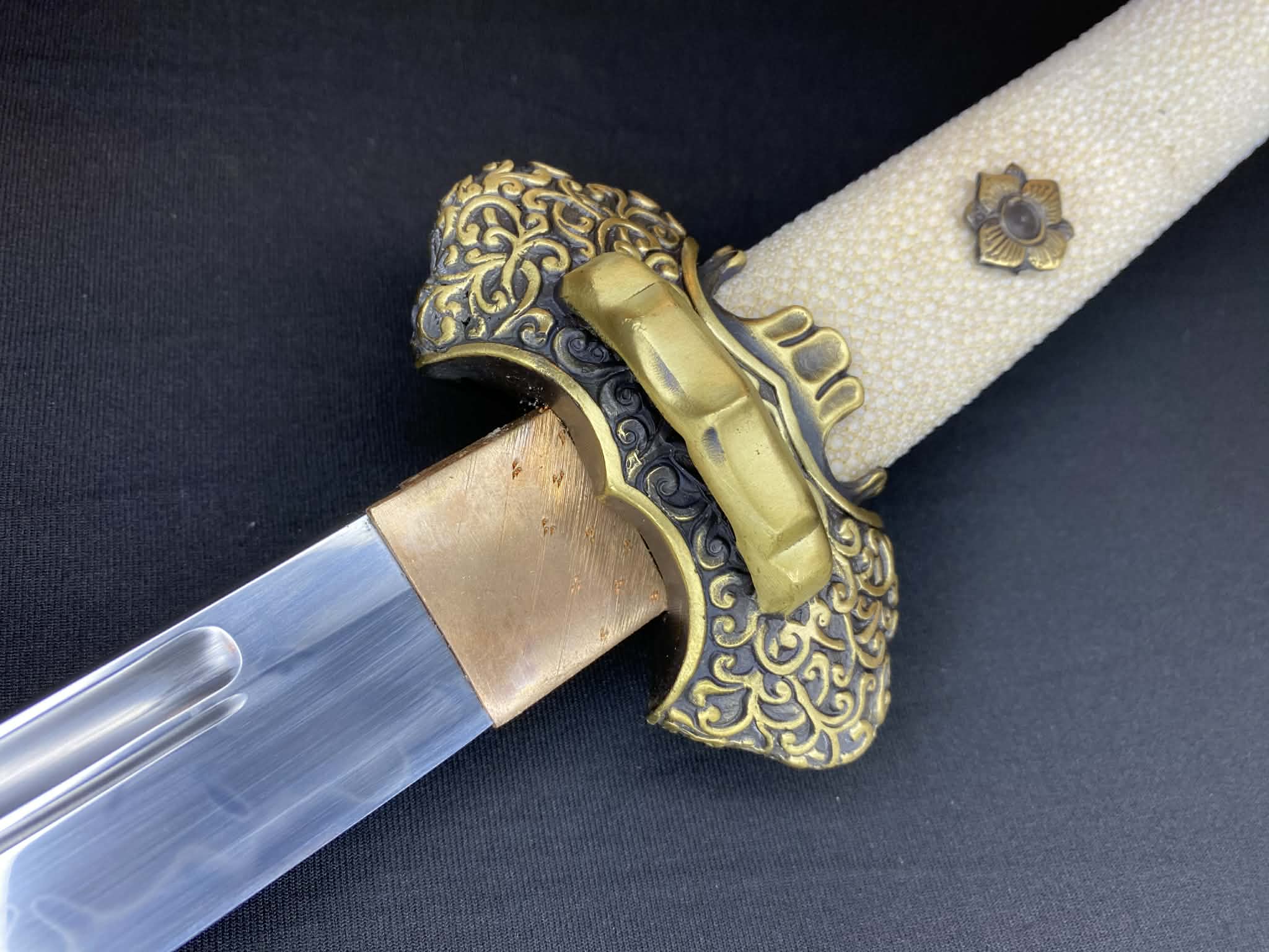 Dragonspring Emperor Tachi - Ruby Kazaridachi - Kogarasu Hitatsura