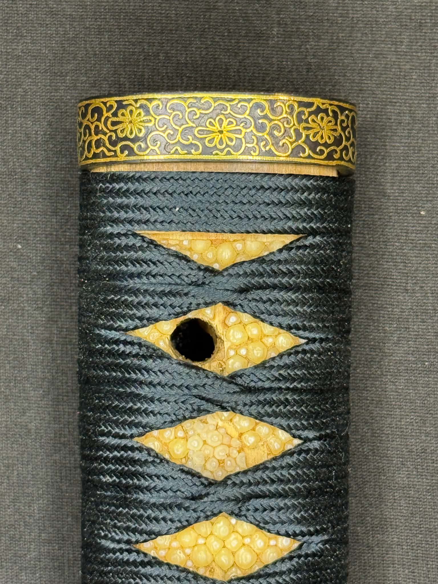 Antique Nihonto - Daishou Katana (NBTHK attributed to Fujiwara Takada) and Wakizashi (NBTHK attributed to Echizen Seki) in Handachi Koshirae