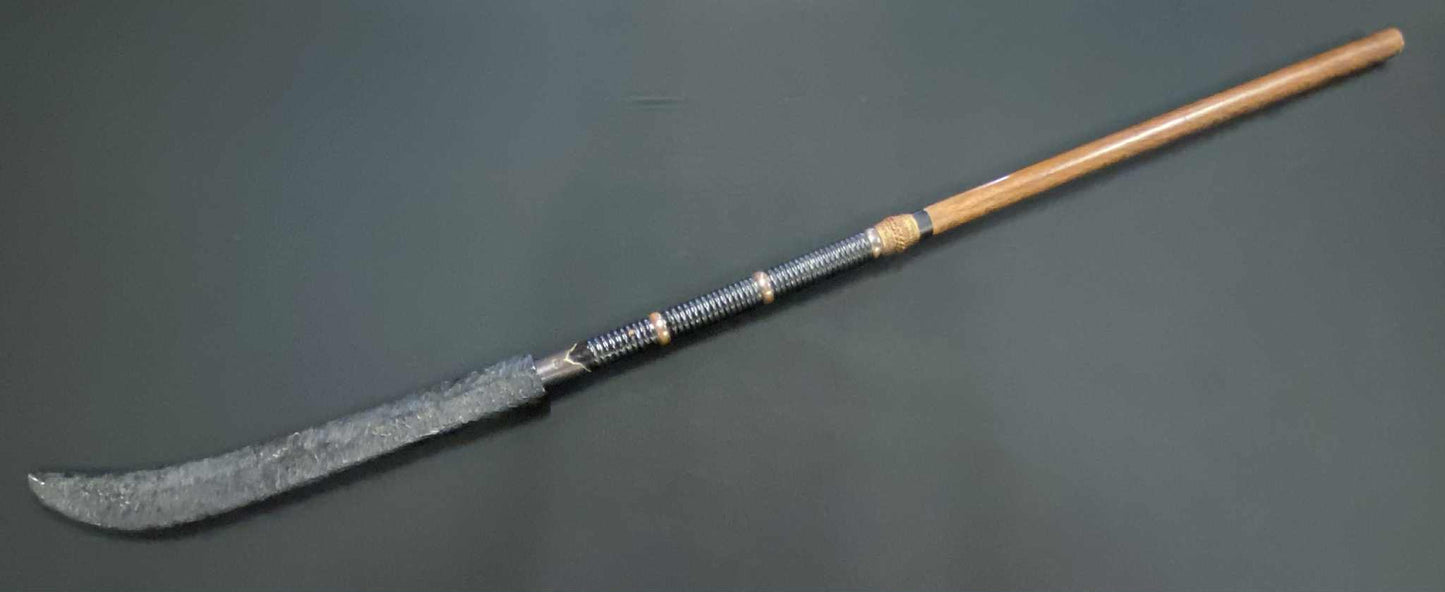 Antique Nihonto - Naginata - Early Edo(350 years old) - signed Yamato no Kami Yoshimichi