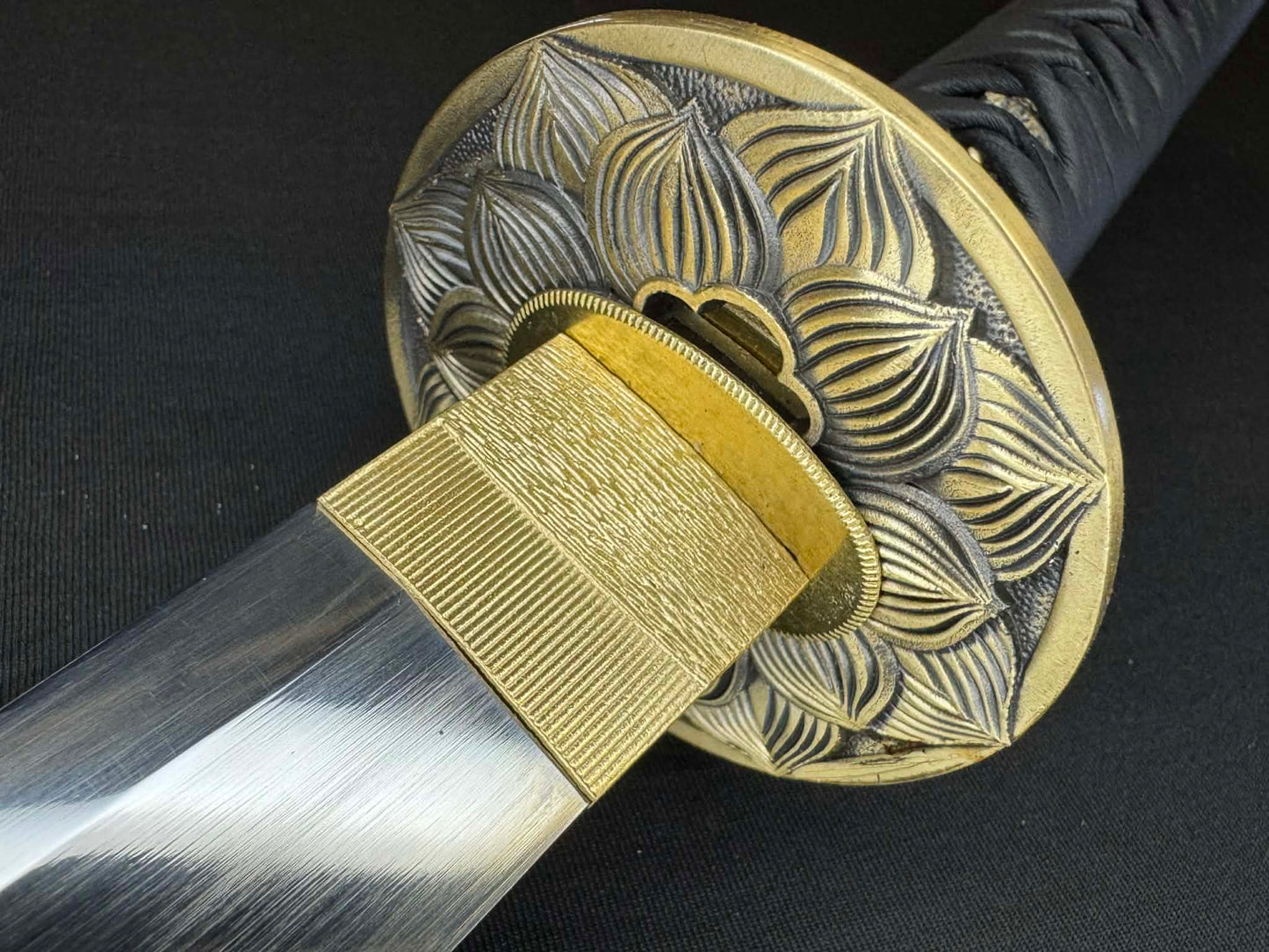 Cloudhammer Gold Lotus Katana - s5e shock steel