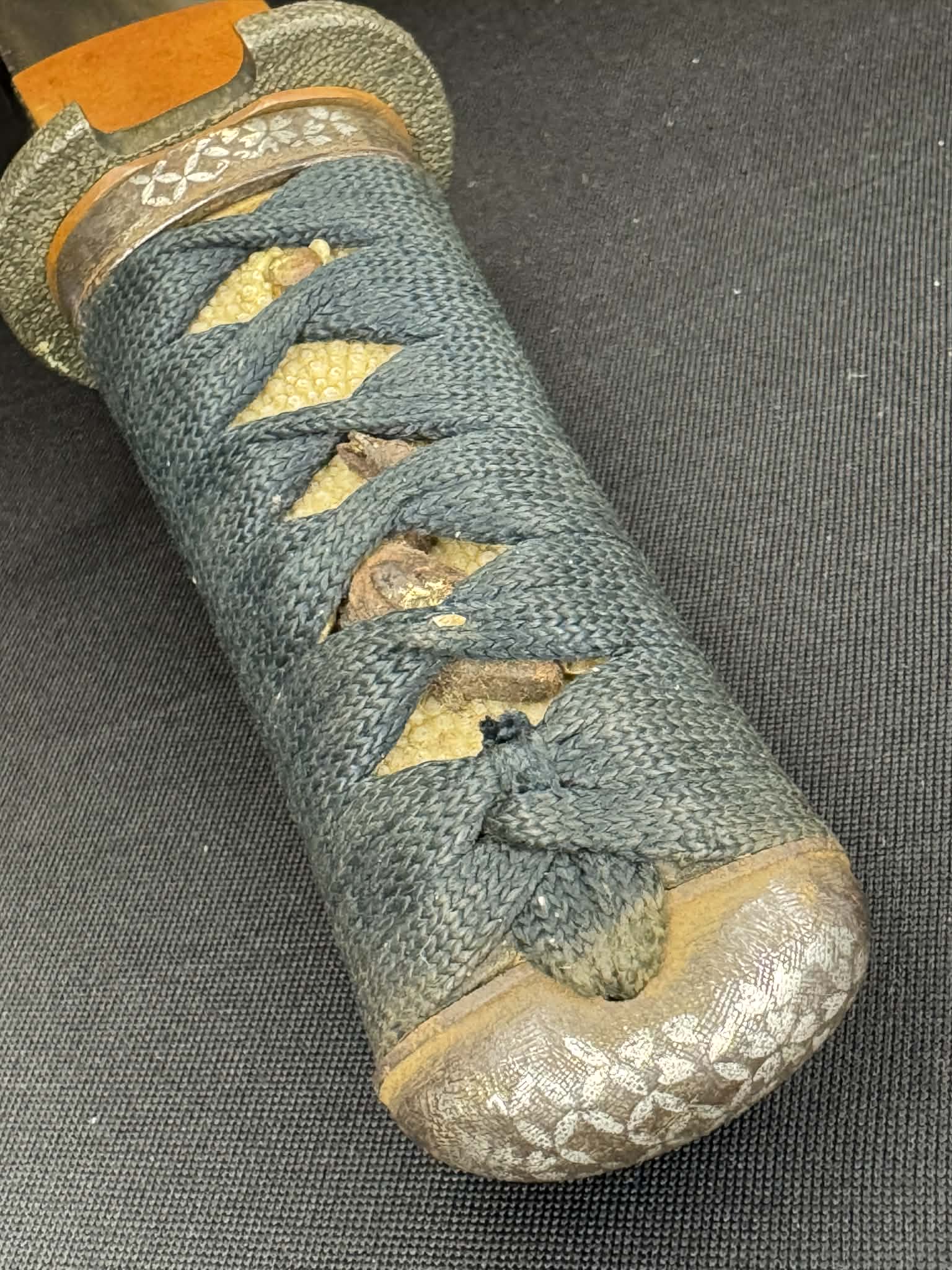 Antique Nihonto -  Late Edo (150 years old) Tanto in Koshirae - NBTHK attributed to Ashu Sukeyoshi