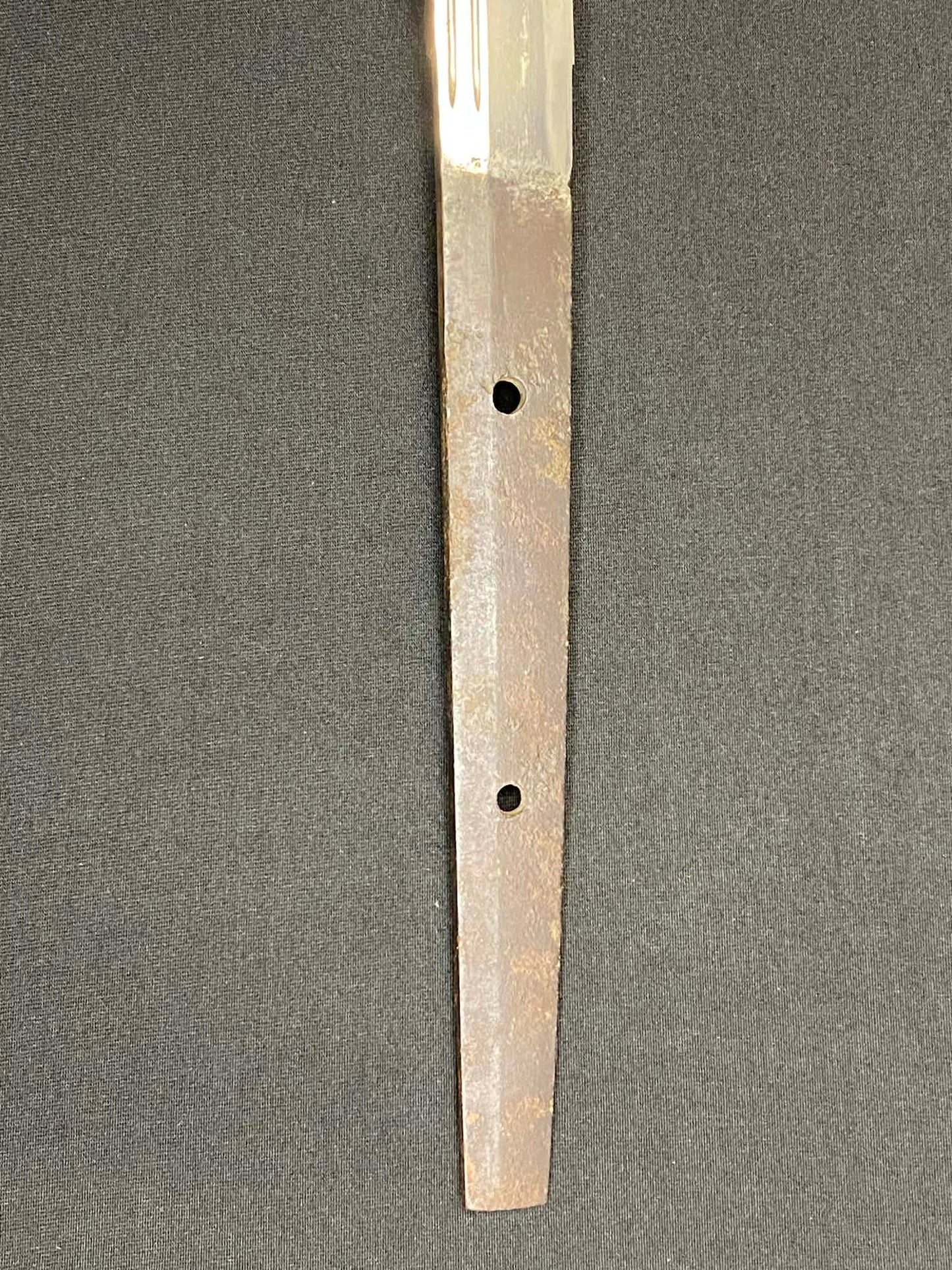 Antique Nihonto - Katana in Shirasaya - Early Edo (350-400 years old) - signed Fujiwara Kiyotsugu Saku (unverified)