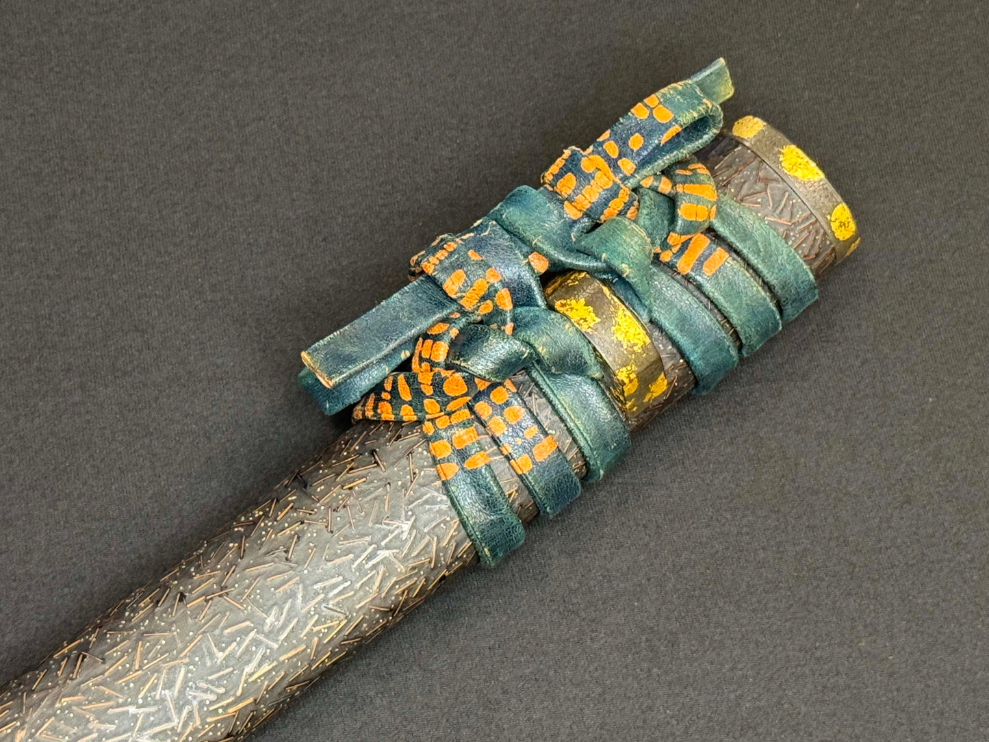 Antique Nihonto - Late Muromachi Tanto in Koshirae, signed Kanesugi (unverified)