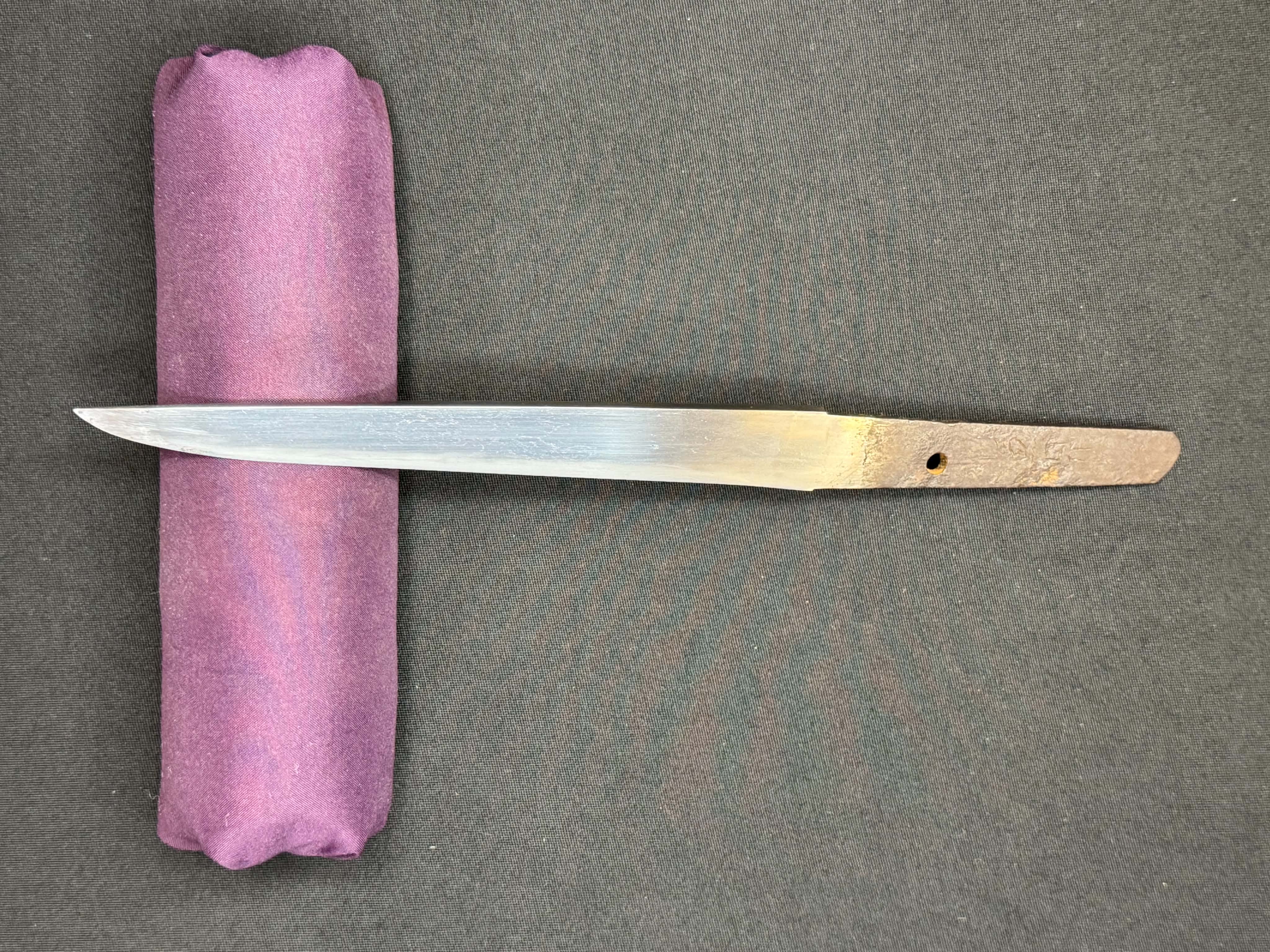 Antique Nihonto - Yoroi doshi in Koshirae, signed Kanekuni Saku