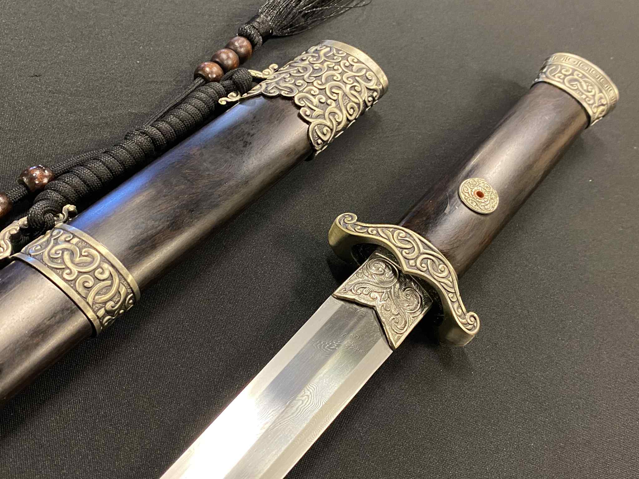 Eight Face Dagger - Ebony Scroll - Damascus