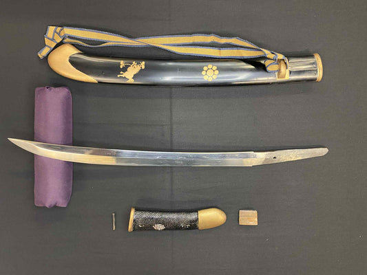 Antique Nihonto - Naginata Naoshi Wakizash in Koshirae (Early Edo) - signed Shimosaka Saku (unverified)