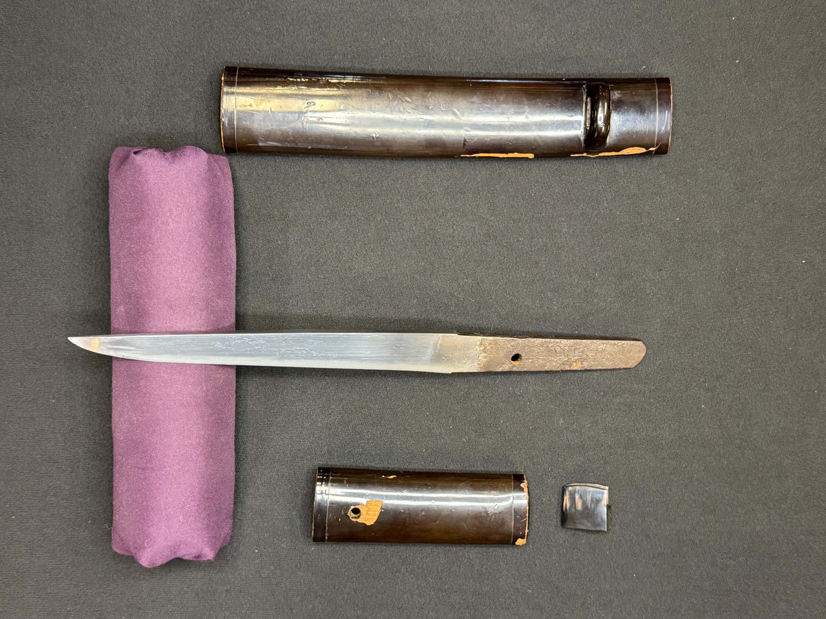 Antique Nihonto - Yoroi doshi in Koshirae, signed Kanekuni Saku
