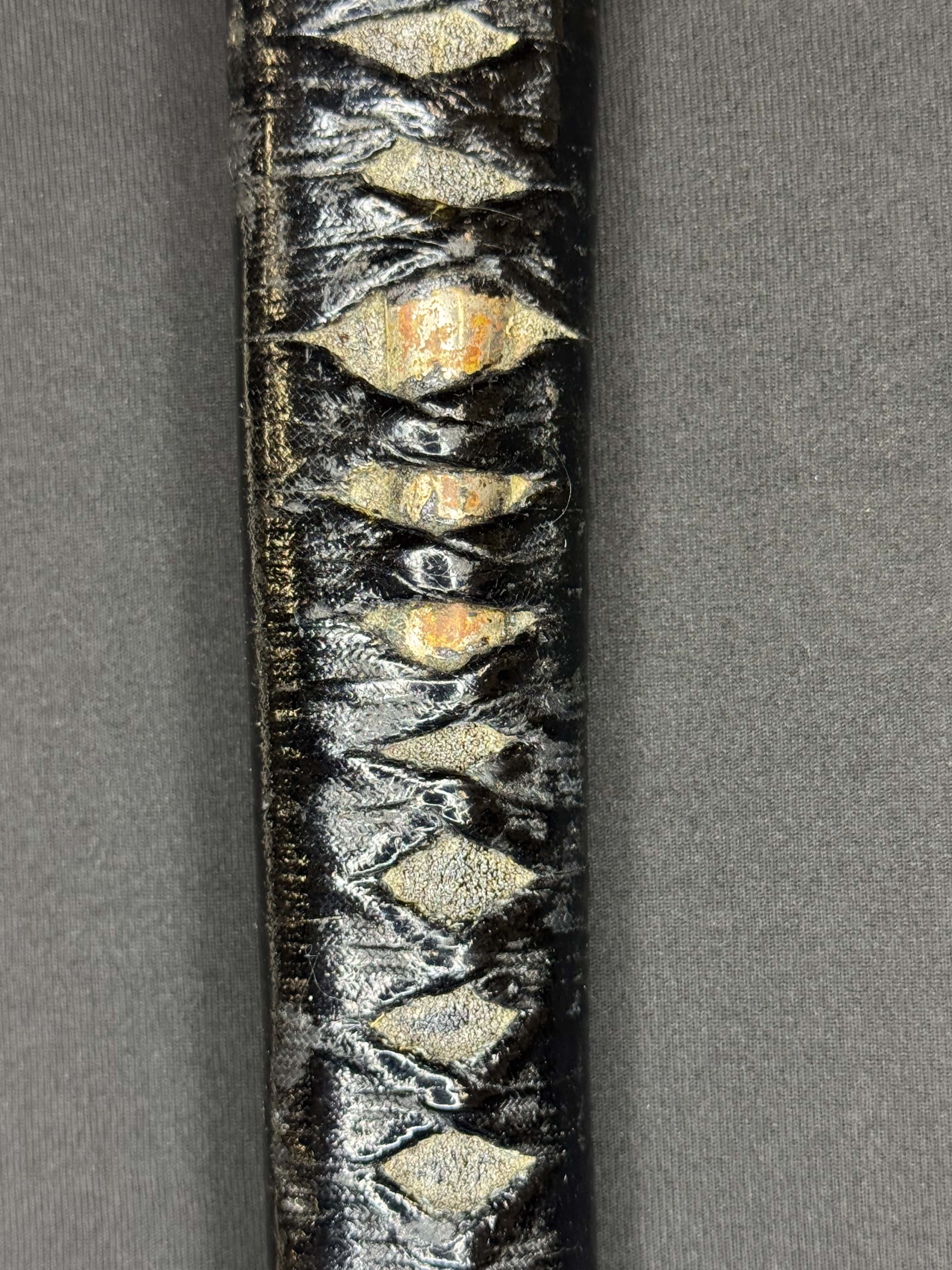 Antique Nihonto - Wakizashi in Handachi koshirae, signed Bizen Kuni Ju Osafune Sukesada, NBTHK CERTIFIED