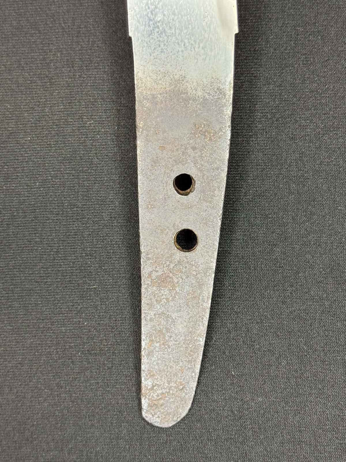 Antique Nihonto - Late Muromachi (4-500 years old) Tanto in shirasaya, NBTHK attributed to Sadahisa