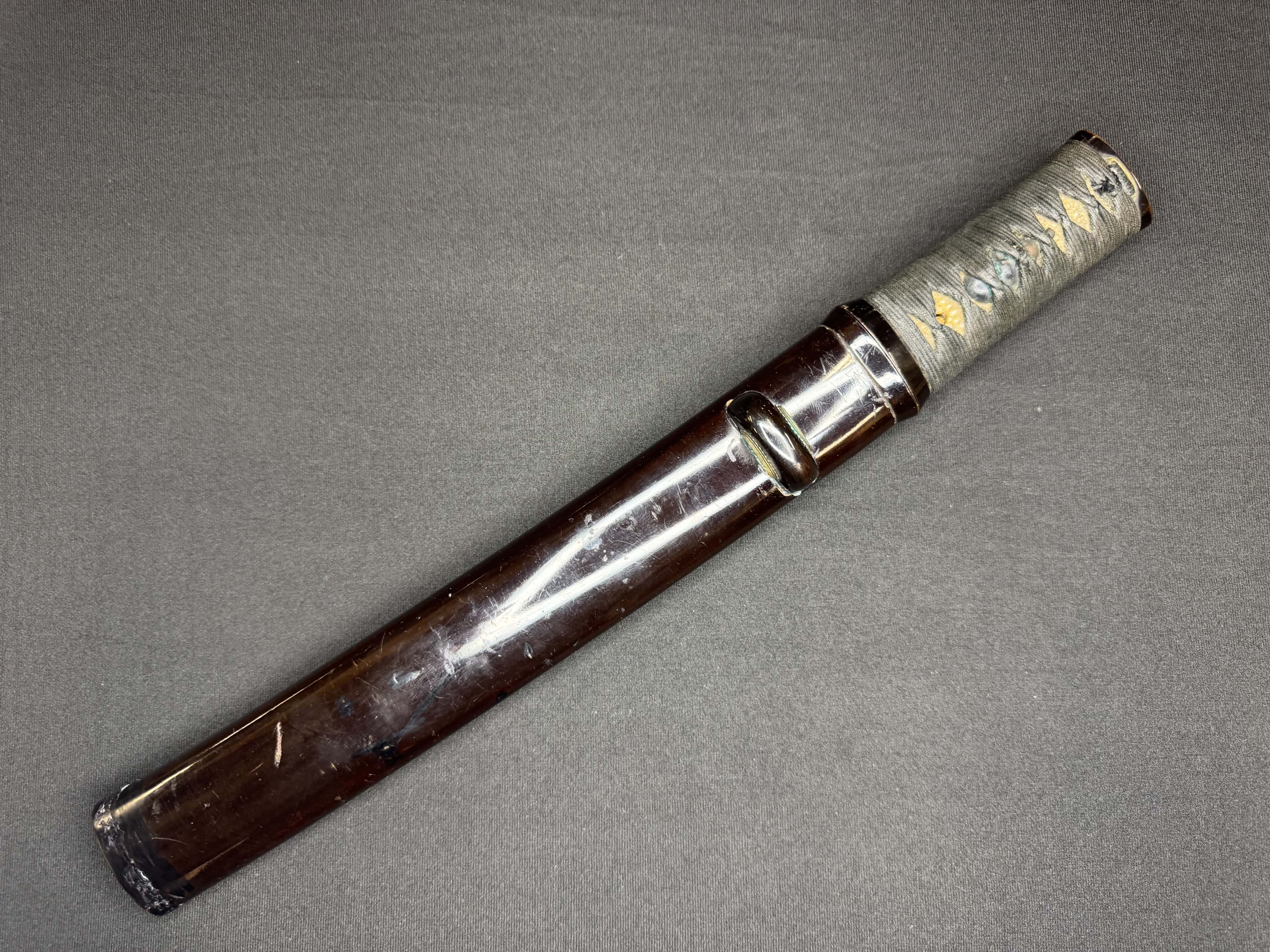 Antique Nihonto - Tanto in koshirae, signed Hiroyoshi, NBTHK certified