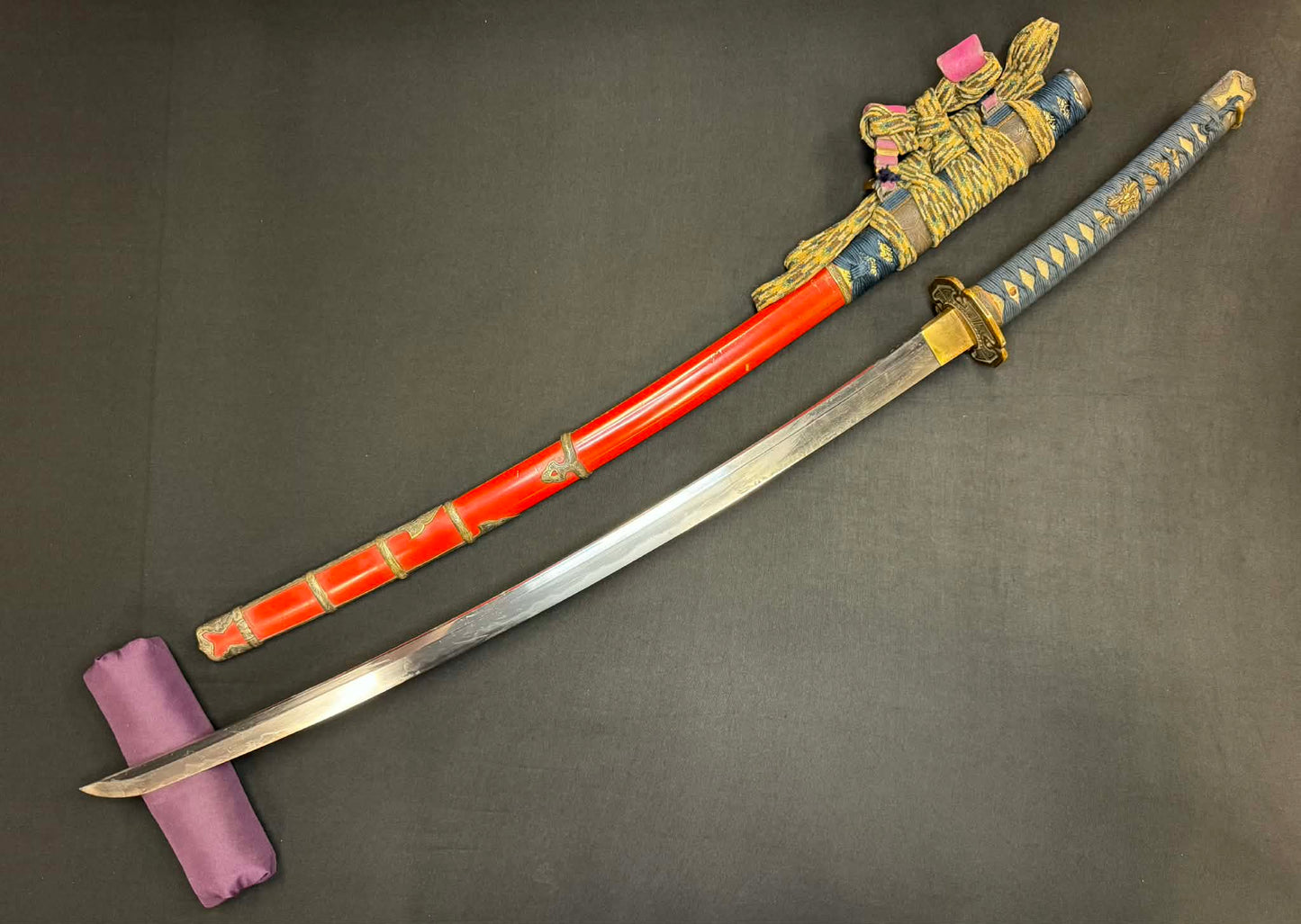Antique Nihonto - Katana in Tachi Koshirae, signed Shinano no Kami Kunihiro Saku (unverified)