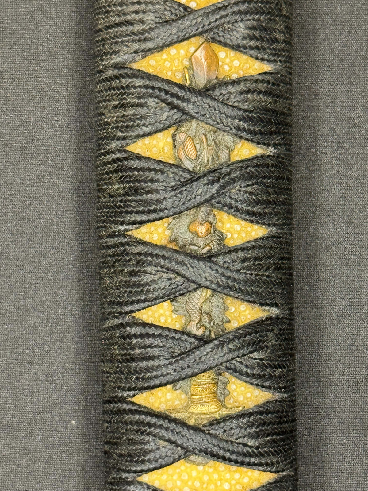 Antique Nihonto - HUGE Katana in Handachi Koshirae - Early Muromachi (600 years old) - NBTHK Attributed to Latter Hoju