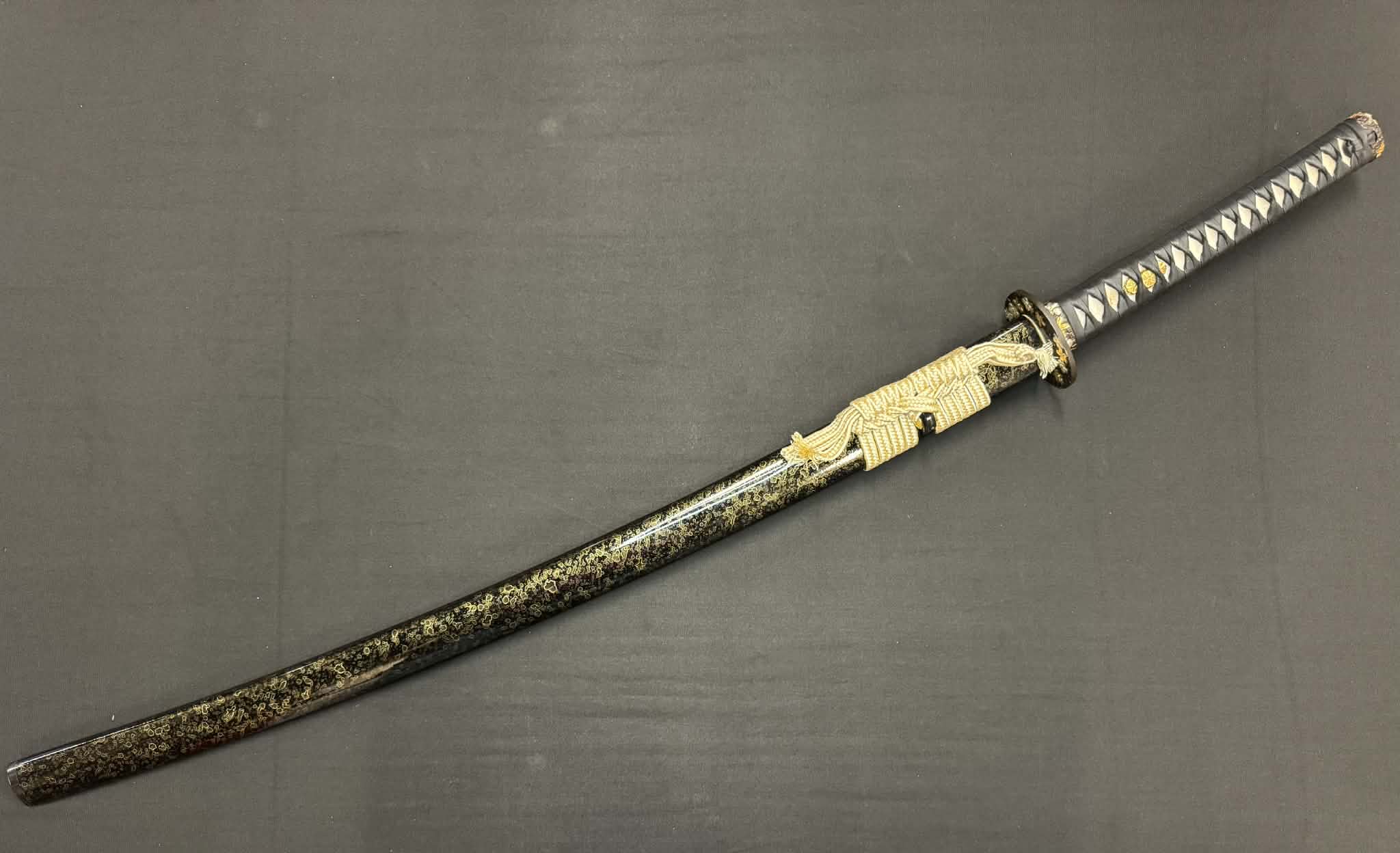 Moritaka Razor Prestige Katana - Gold Cherry Petals - Clay-Tempered T10 Choji hamon, Hazuya Polish