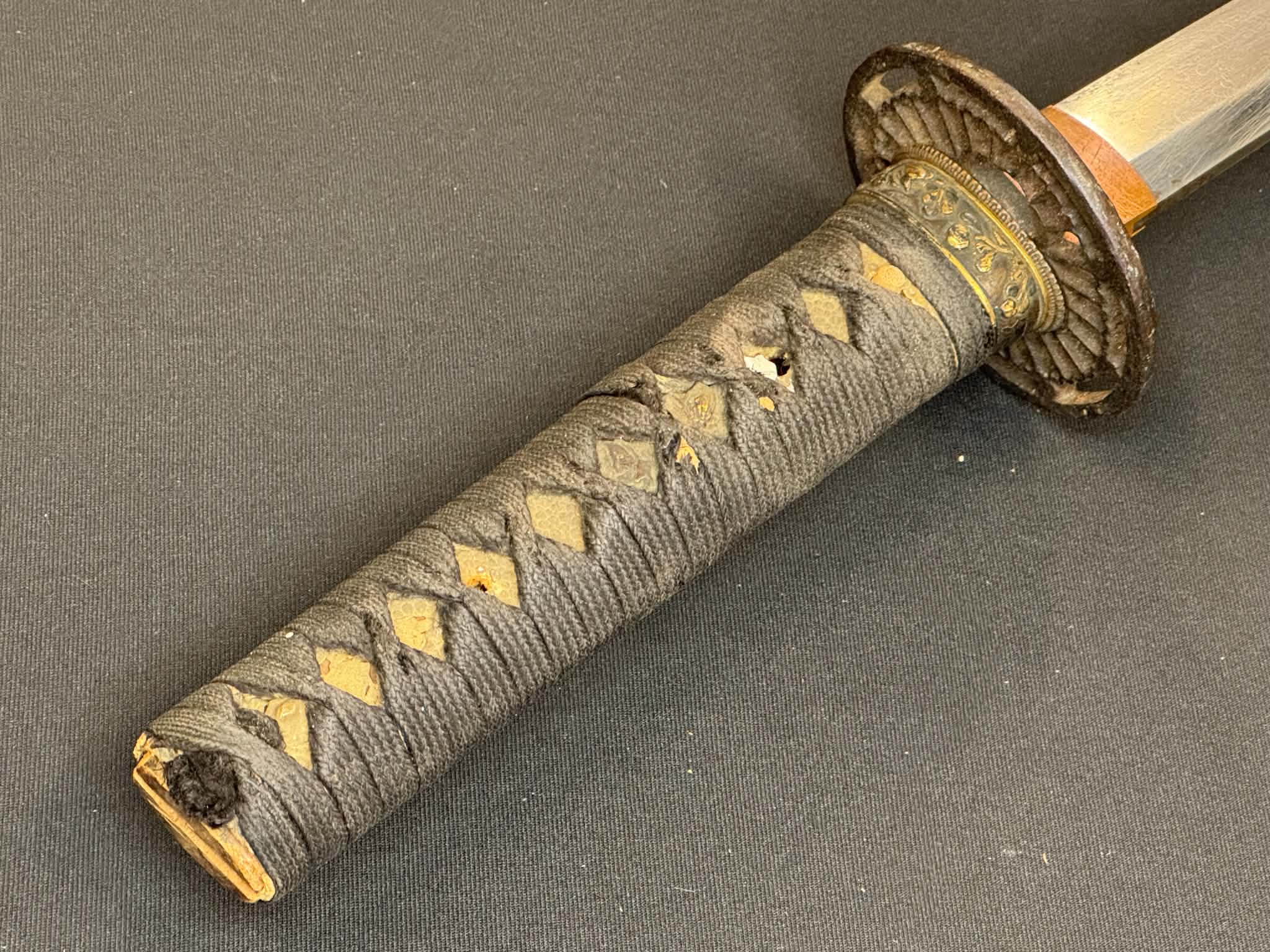 Antique Nihonto - Early Muromachi (600 years old) Katana in Handachi Koshirae