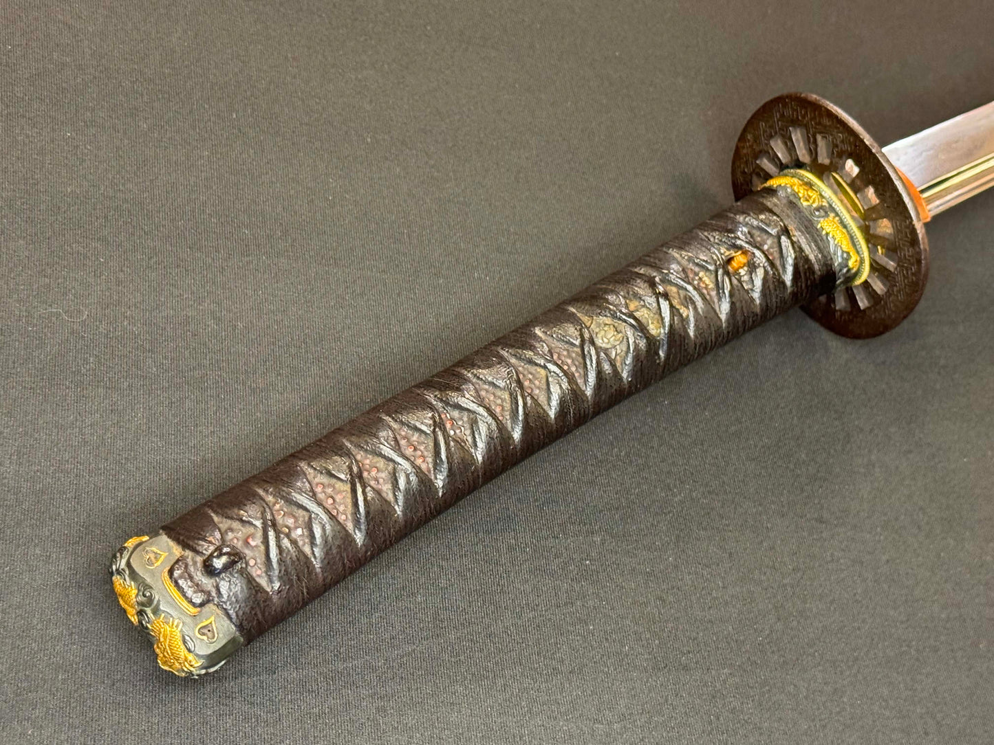 Antique Nihonto - Early Edo (300-350 years old) Katana in Koshirae, signed Yokoyama Ueno Daijo Fujiwara Sukesada (not verified)