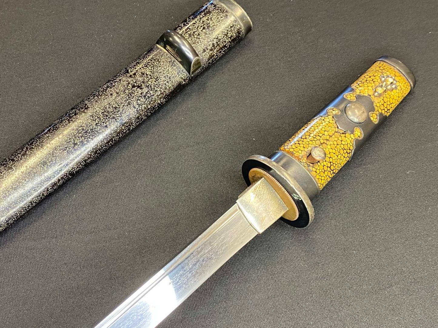 Antique Nihonto -  Kikuchi Yari Tanto in Hamidashi Koshirae - Late Muromachi Period