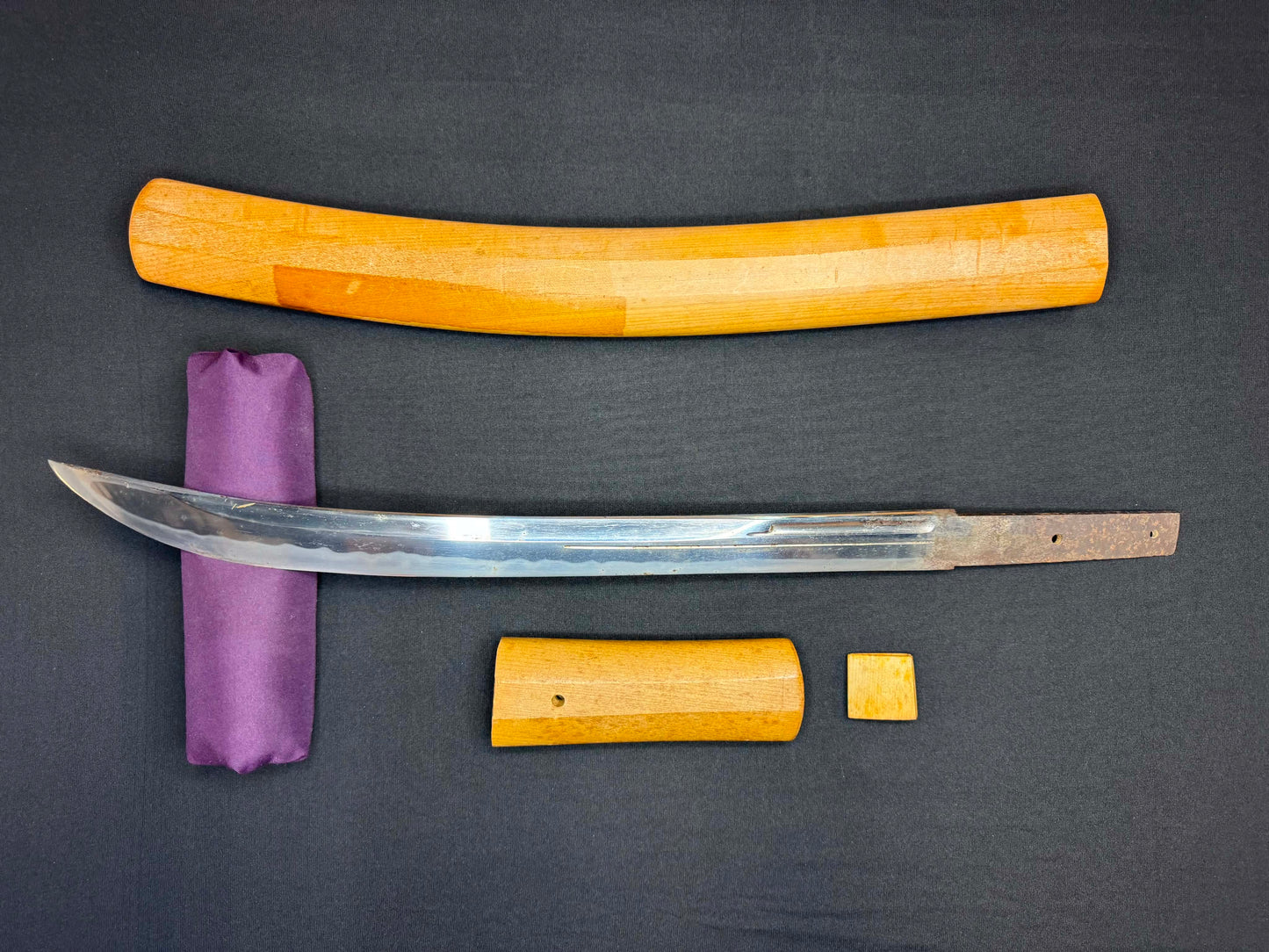 Antique Nihonto - Naginata Naoshi Wakizashi in Shirasaya, signed Soshu Ise Daijo (unverified)