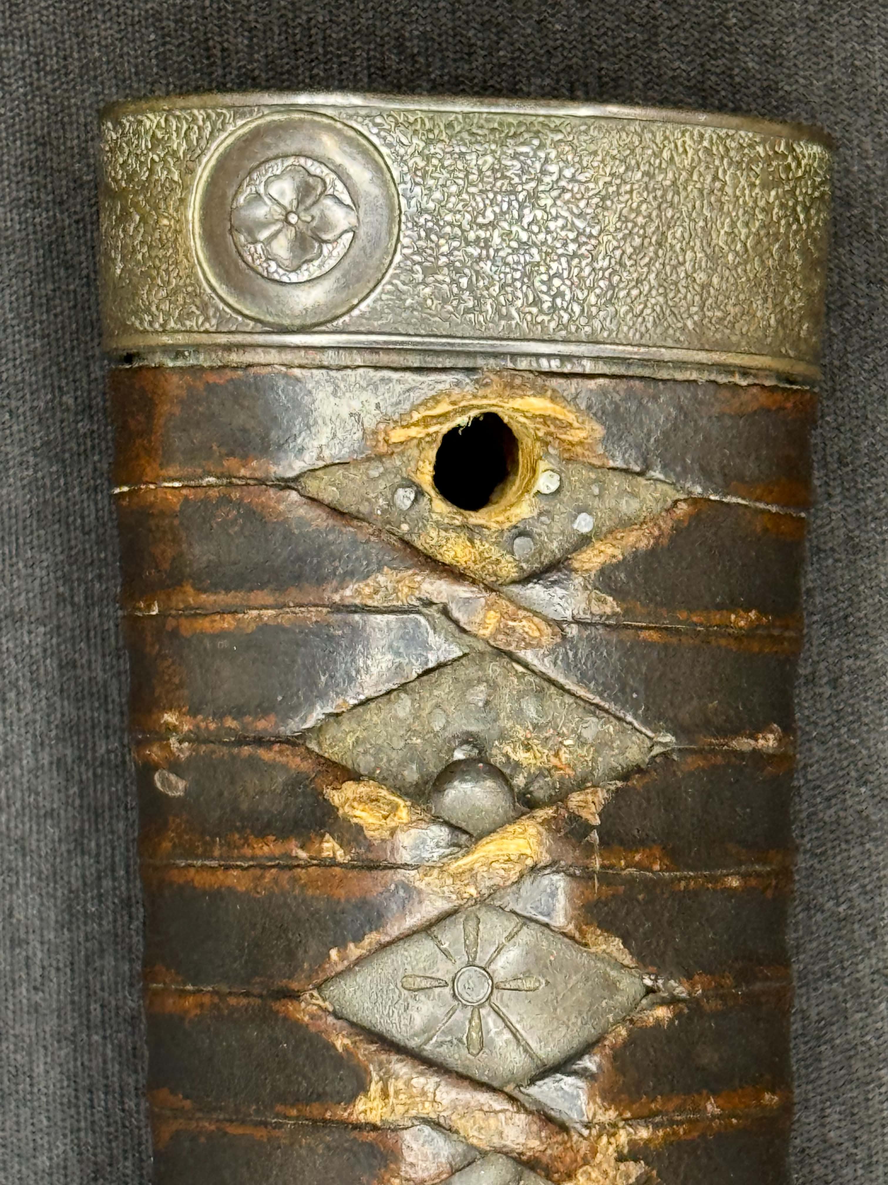 Antique Nihonto - Tanto in Koshirae, Signed Aizu Ju Michitoki, dated August  Genji 1 (1864)