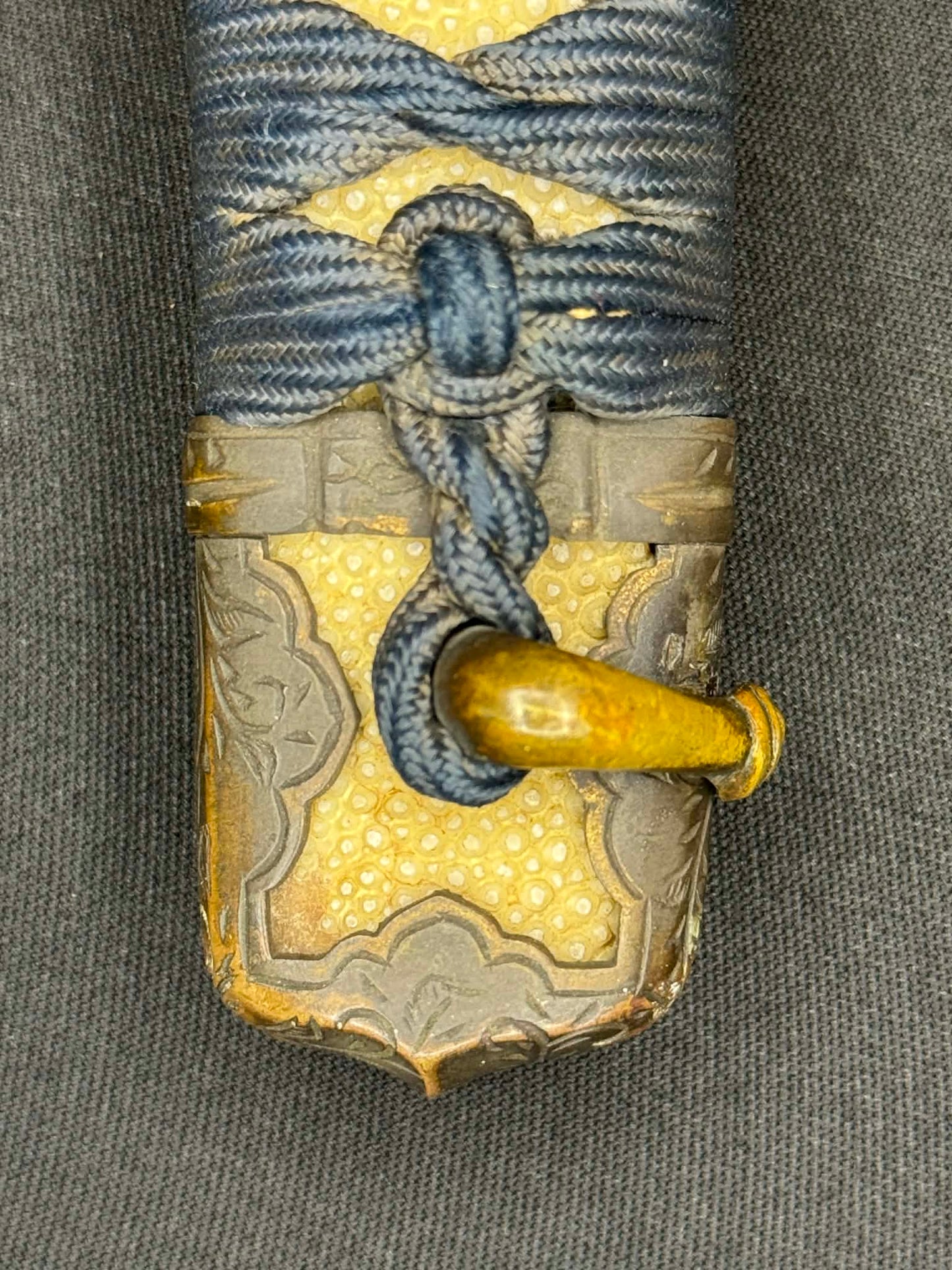 Antique Nihonto - Katana in Tachi Koshirae, signed Shinano no Kami Kunihiro Saku (unverified)