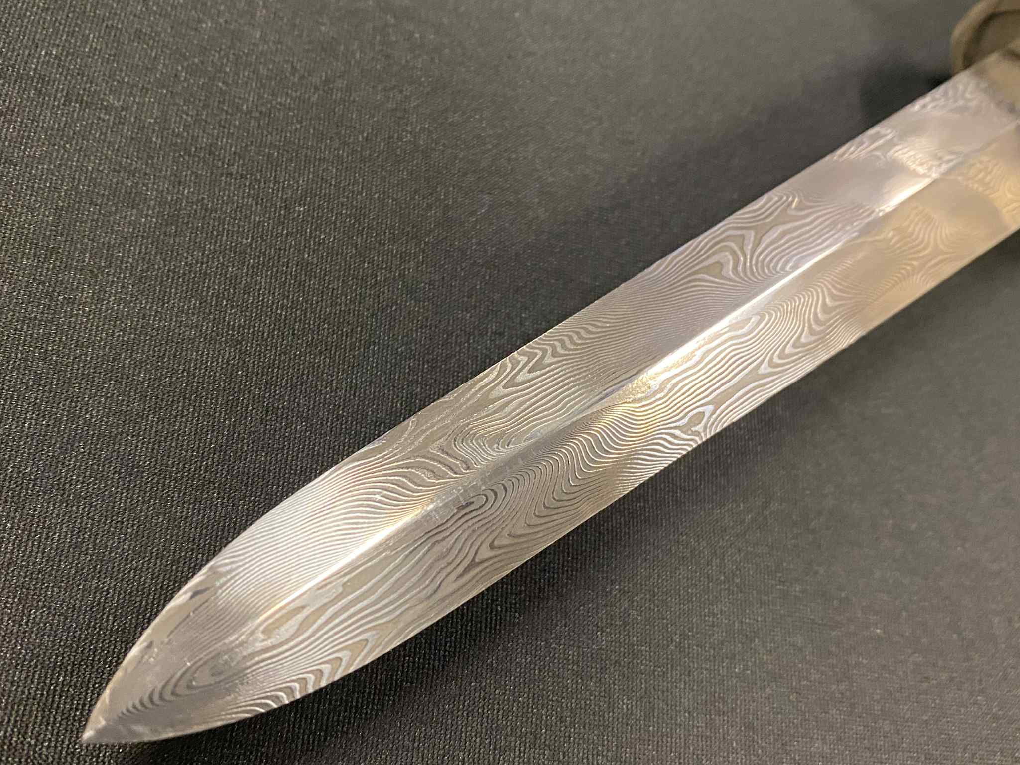 Four Face Dagger - Cloud Dragon - Spiral Damascus