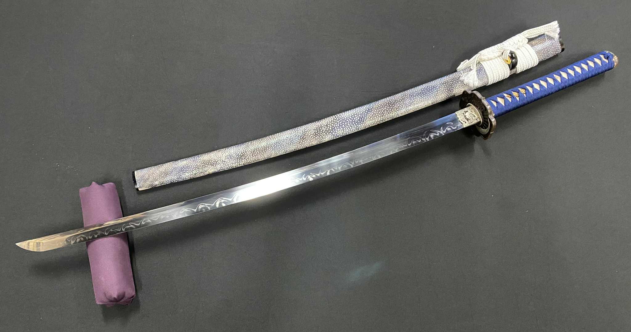 Phoenix Armory Katana - Dark Sun and Moon T10