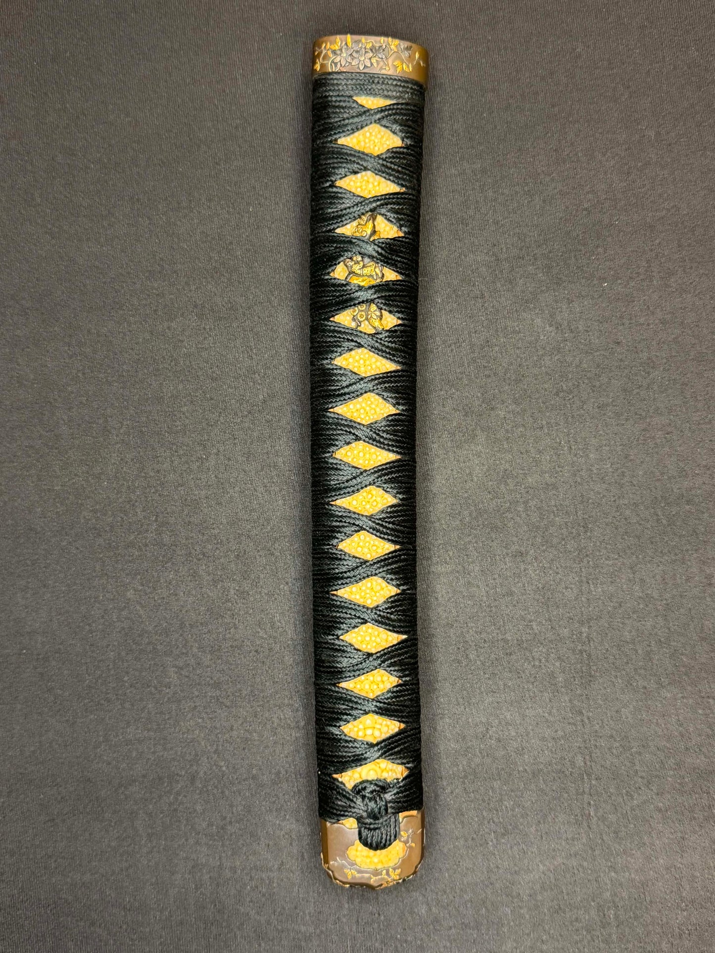 Antique Nihonto - Edo Period (150-200 years old) Katana in Handachi Koshirae, signed Joshu Mito Ju Kanekuni Saku, Three NBTHK certifications