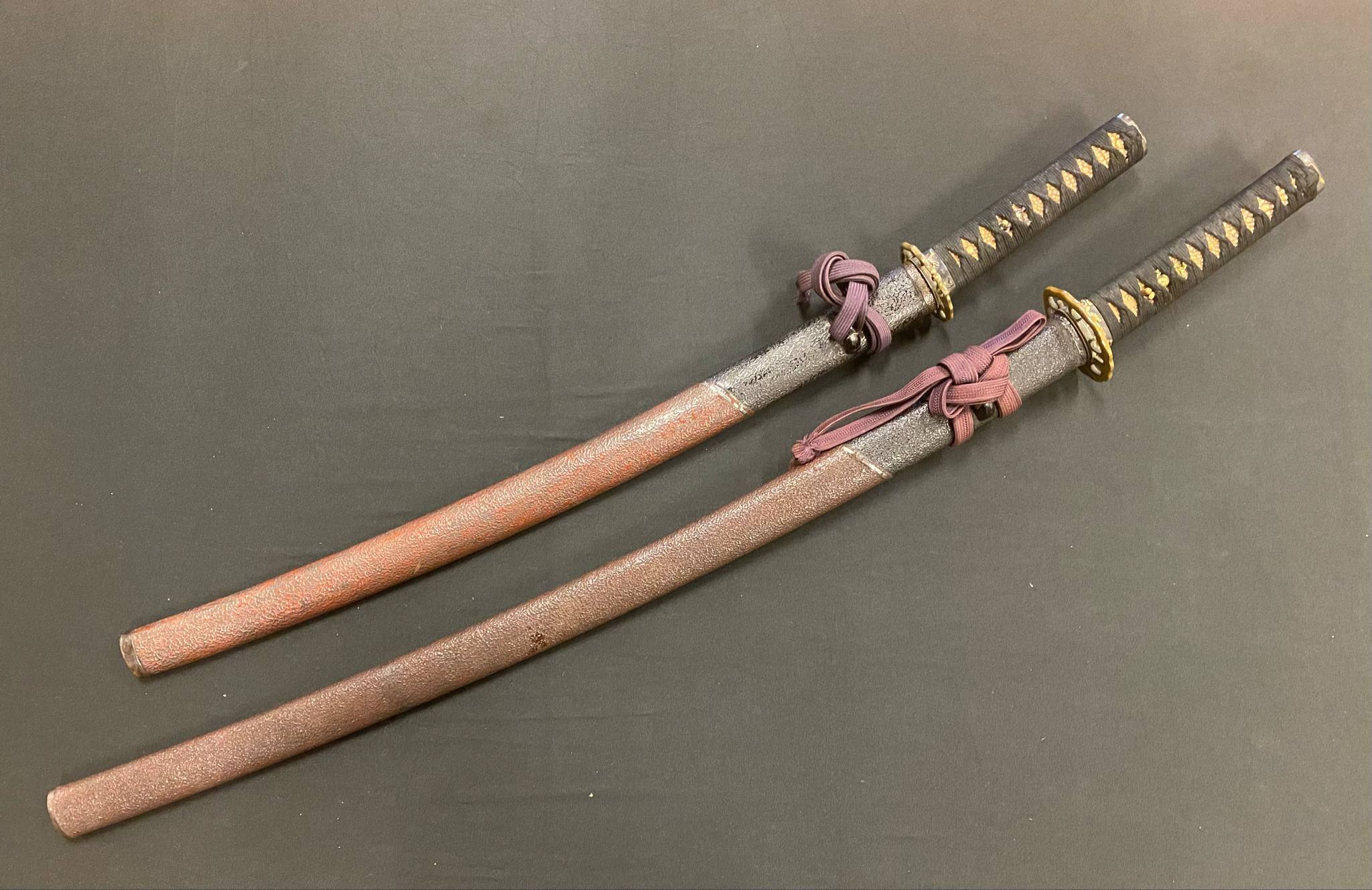 Antique Nihonto - Daishou Katateuchi Katana (Late Muromachi, signed Norimitsu) and Wakizashi (Late Muromachi, signed Bishu Mihara Ju Kai Masahisa) (neither verified)