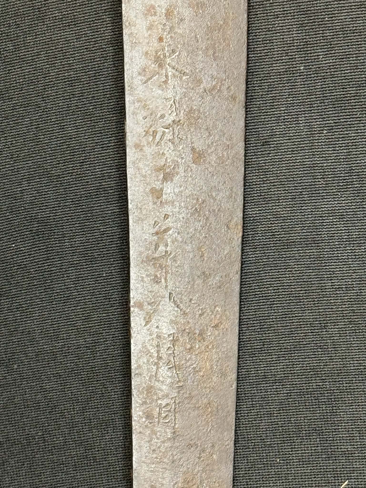 Antique Nihonto - Katana in Koshirae, signed Bishu Osafune Sukesada, Dated Eiroku October 8 (1567) (not verified)