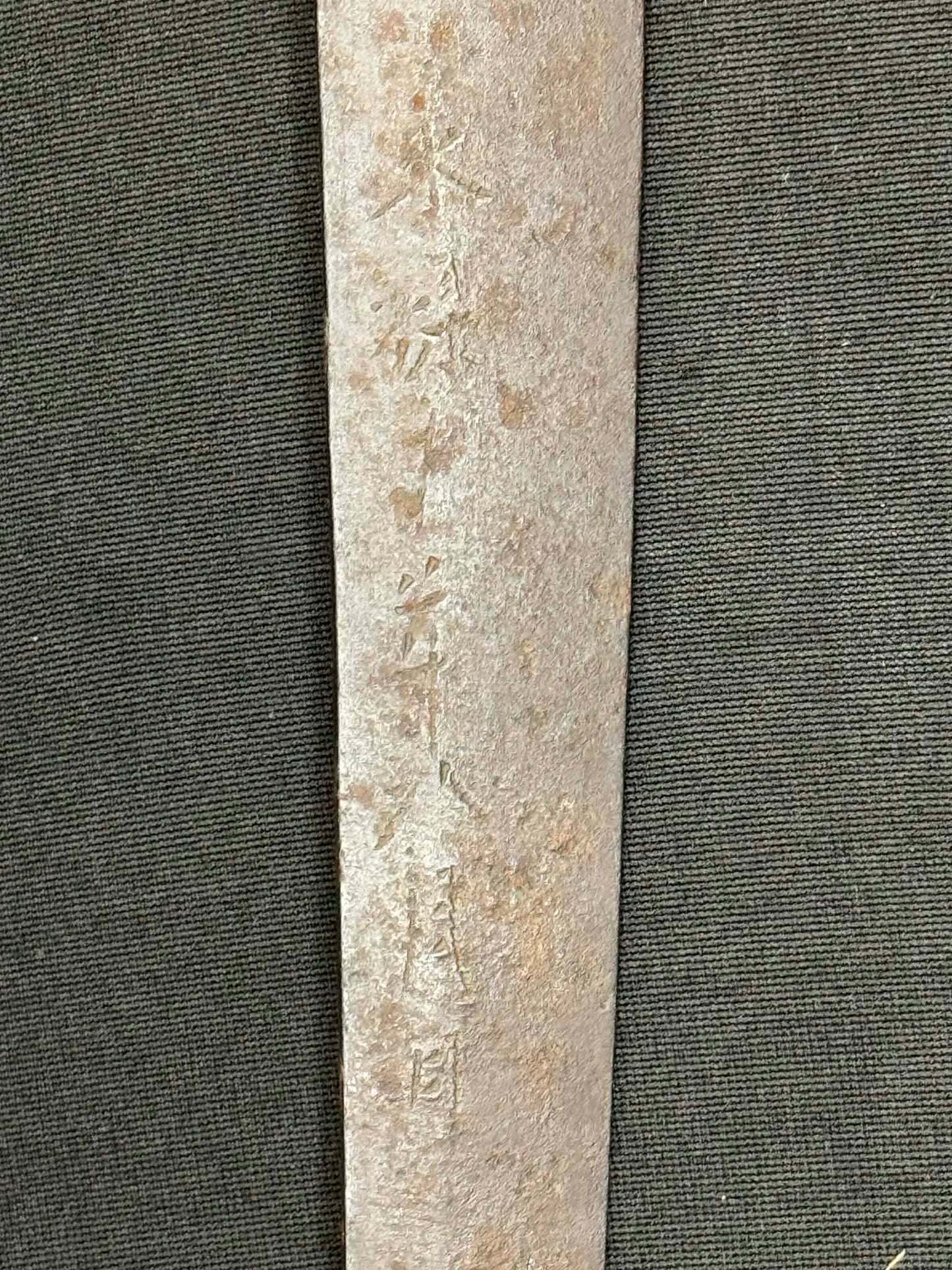 Antique Nihonto - Katana in Koshirae, signed Bishu Osafune Sukesada, Dated Eiroku October 8 (1567) (not verified)