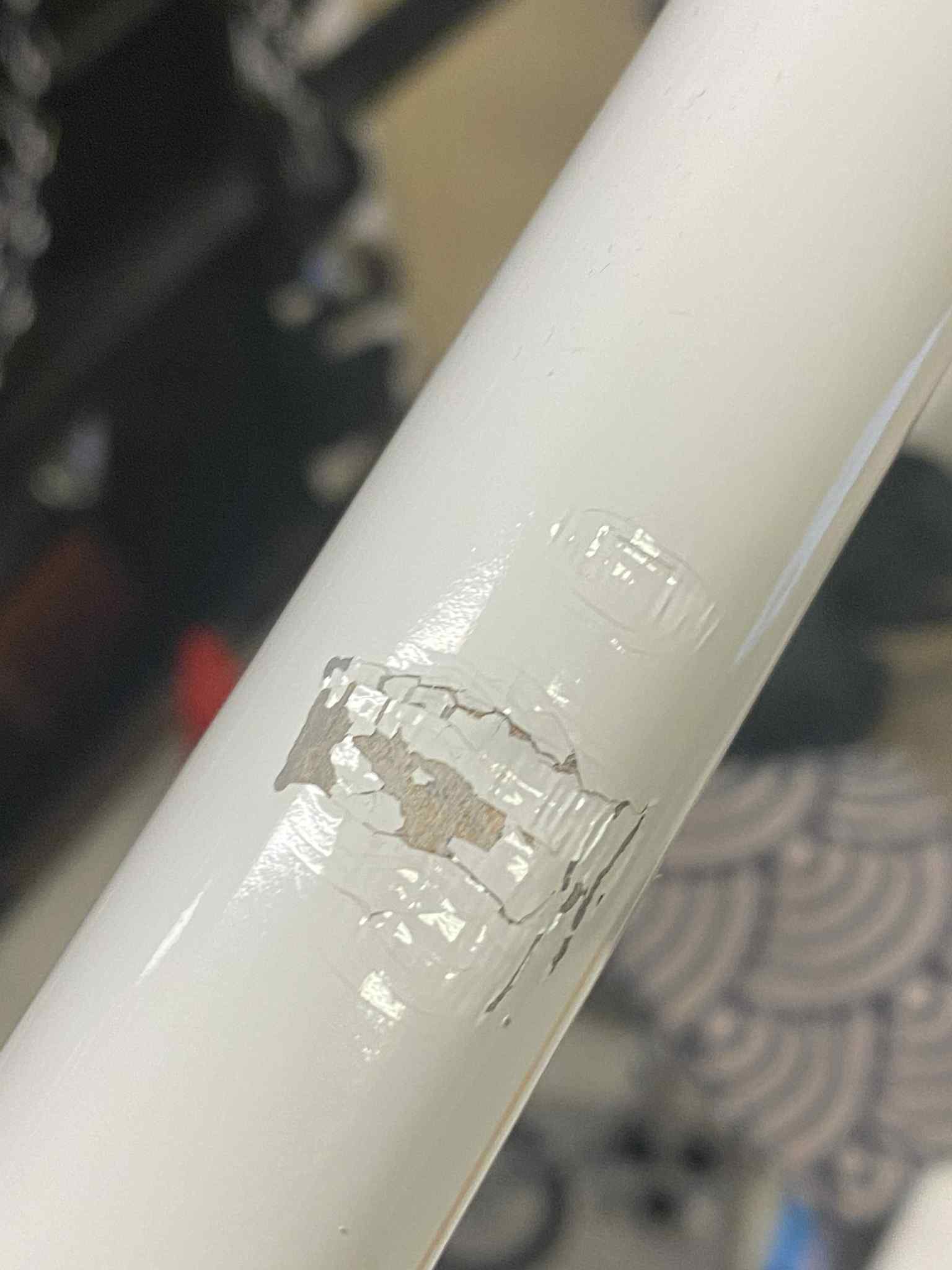 SCRATCH AND DENT Bleach White Ichigo Bankai Katana