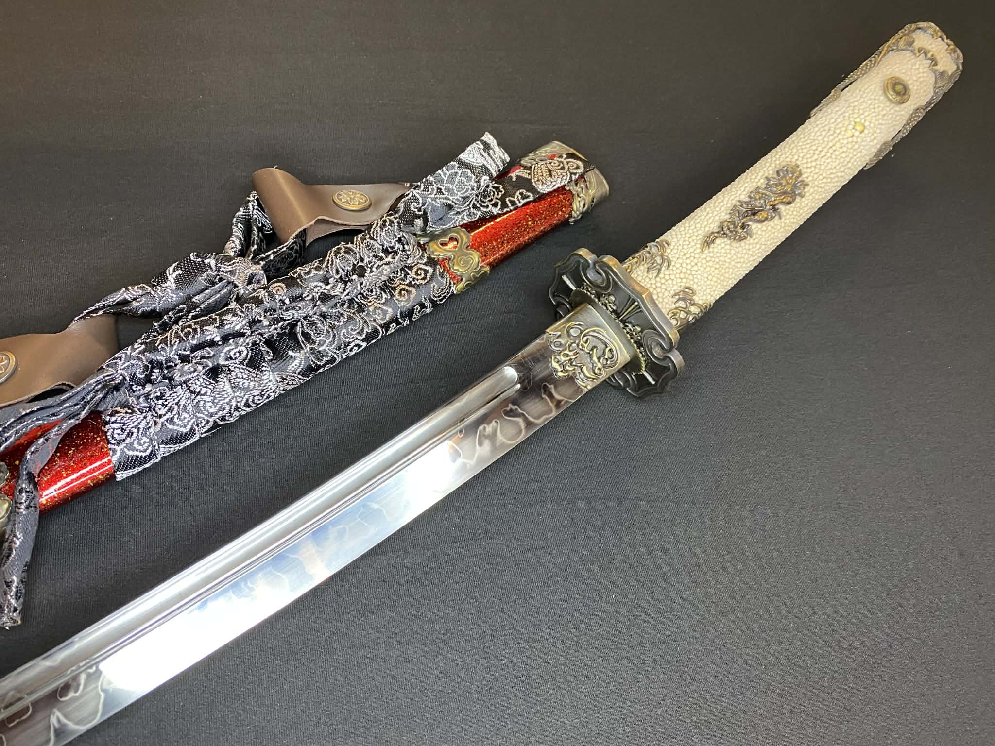 Dragonspring Emperor Tachi - Ruby Water Dragon - Kogarasu Hitatsura