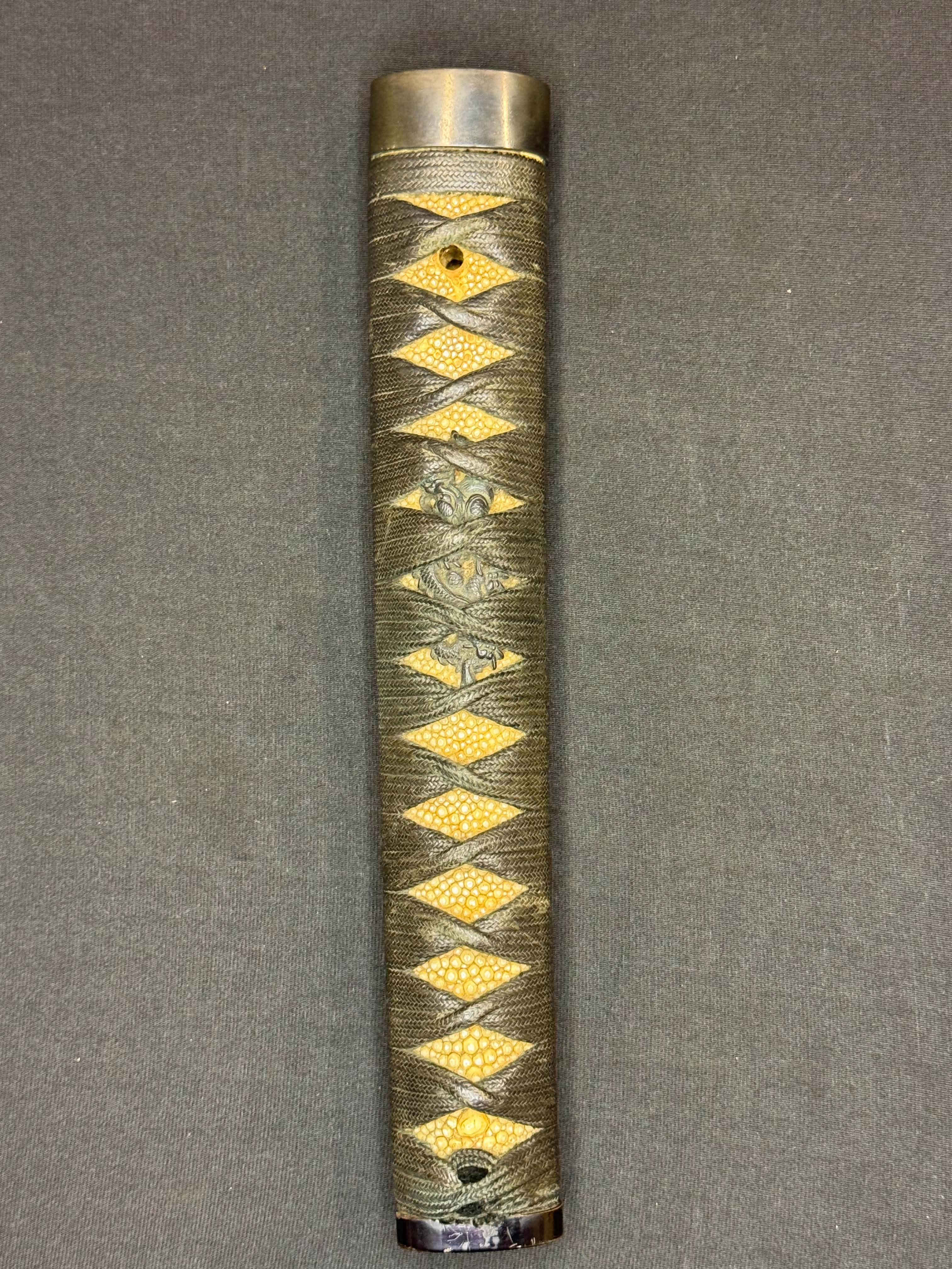 Antique Nihonto - Muromachi (5-600 years old) LONG Katana in Koshirae, NBTHK attributed to Kashu Yukimitsu