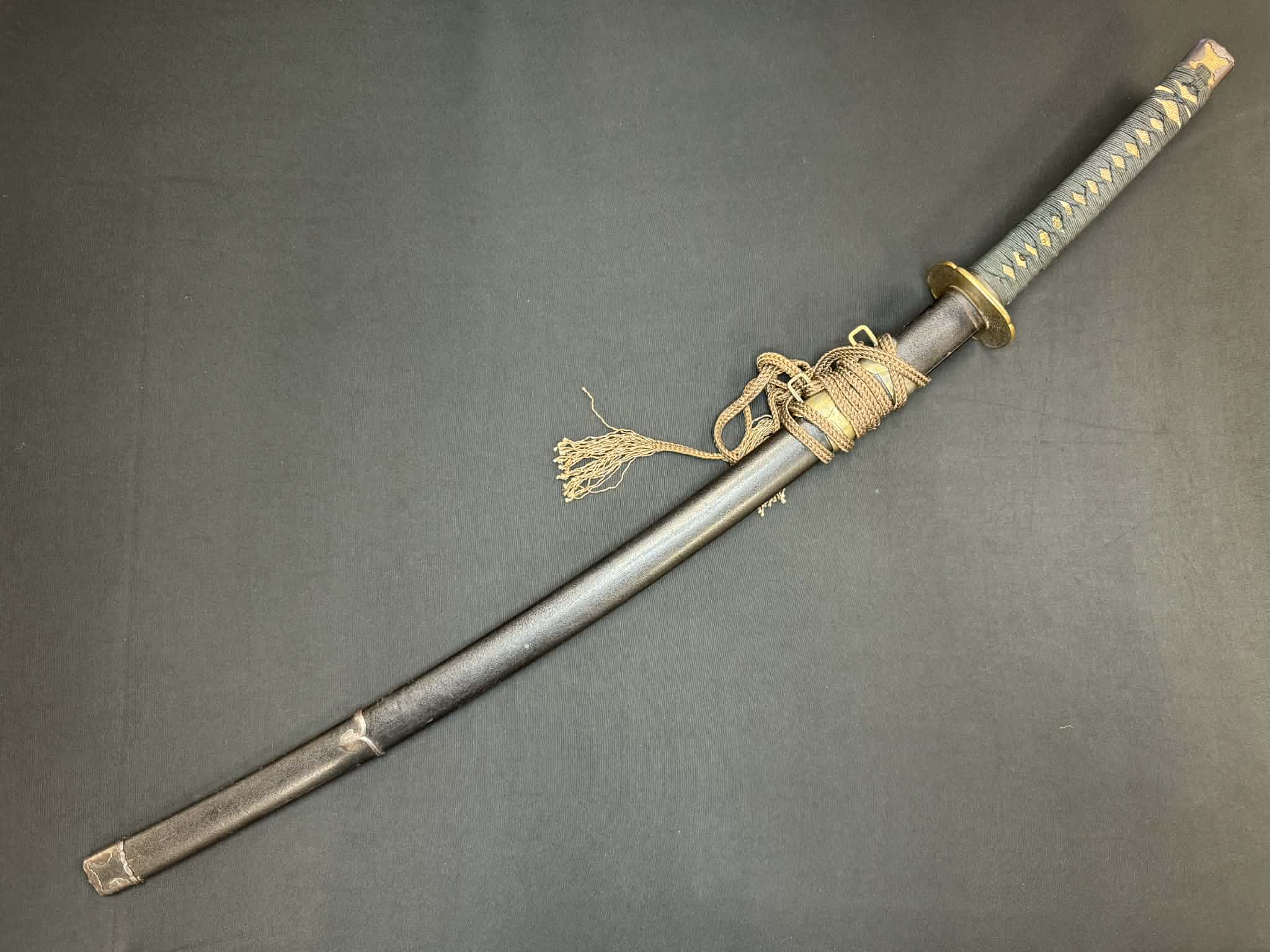 Antique Nihonto - Katana in Tachi Koshirae, signed Rai Kuni- (unverified)