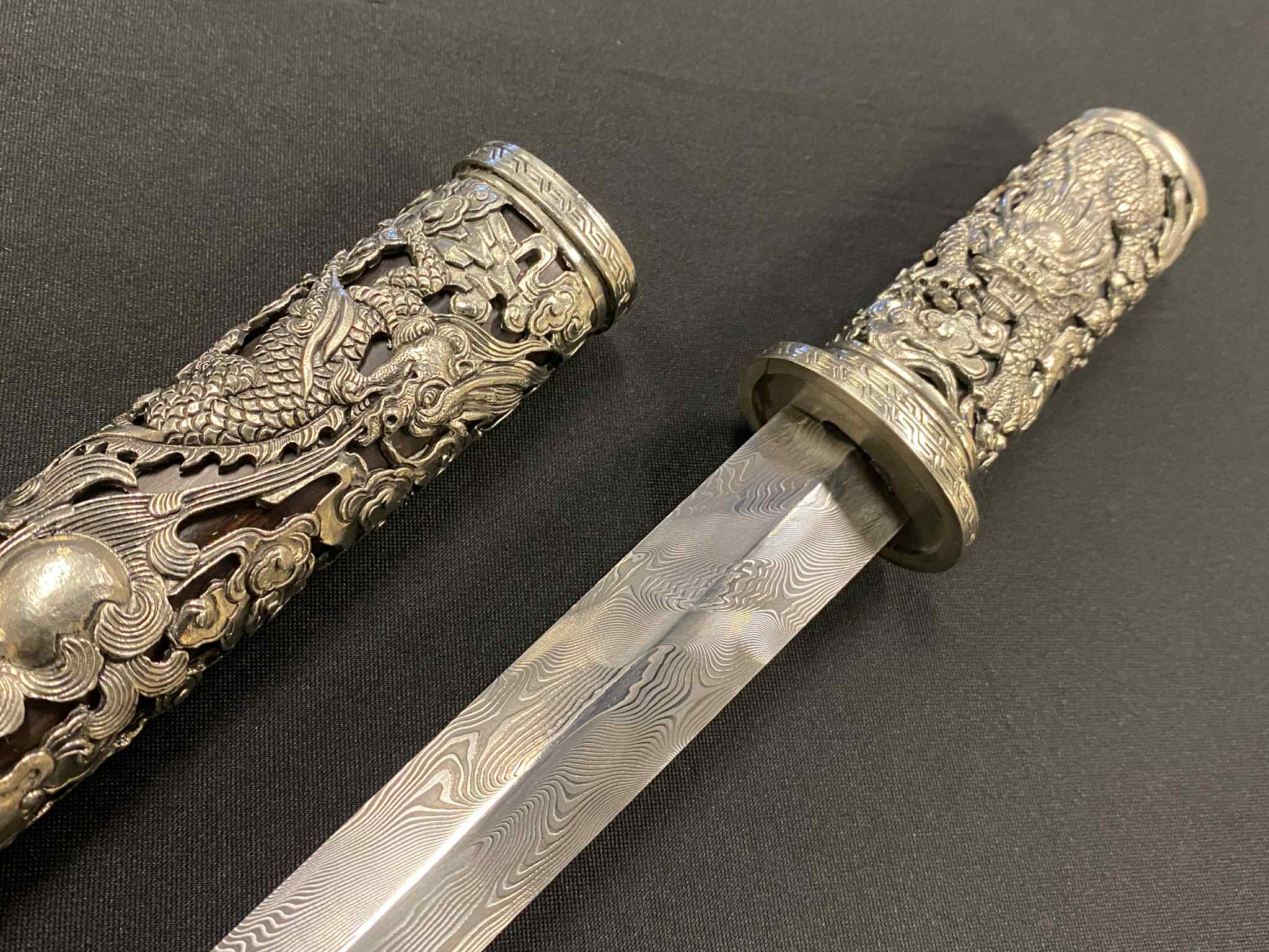 Four Face Dagger - Cloud Dragon - Spiral Damascus