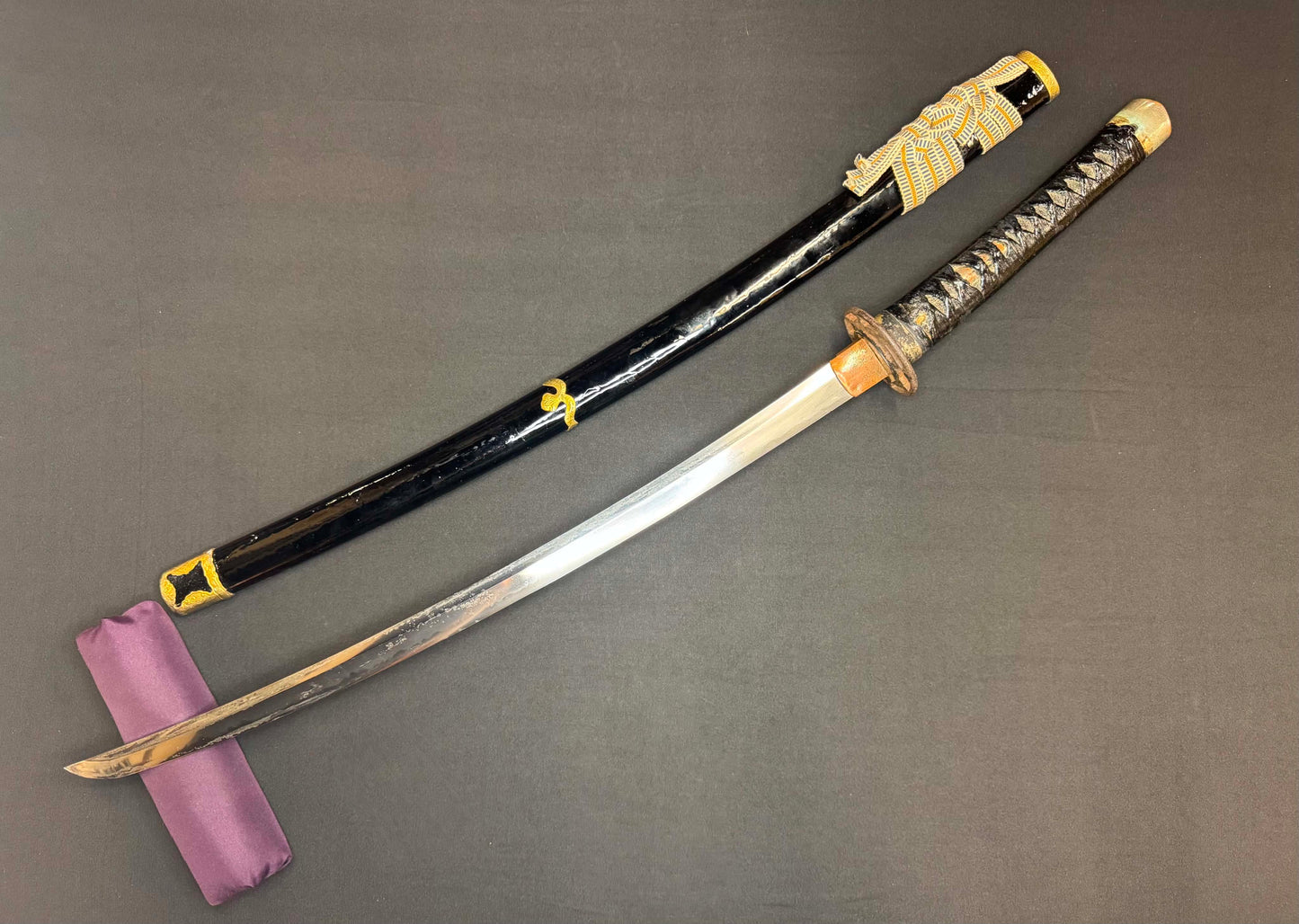 Antique Nihonto - Wakizashi in Handachi koshirae, signed Bizen Kuni Ju Osafune Sukesada, NBTHK CERTIFIED