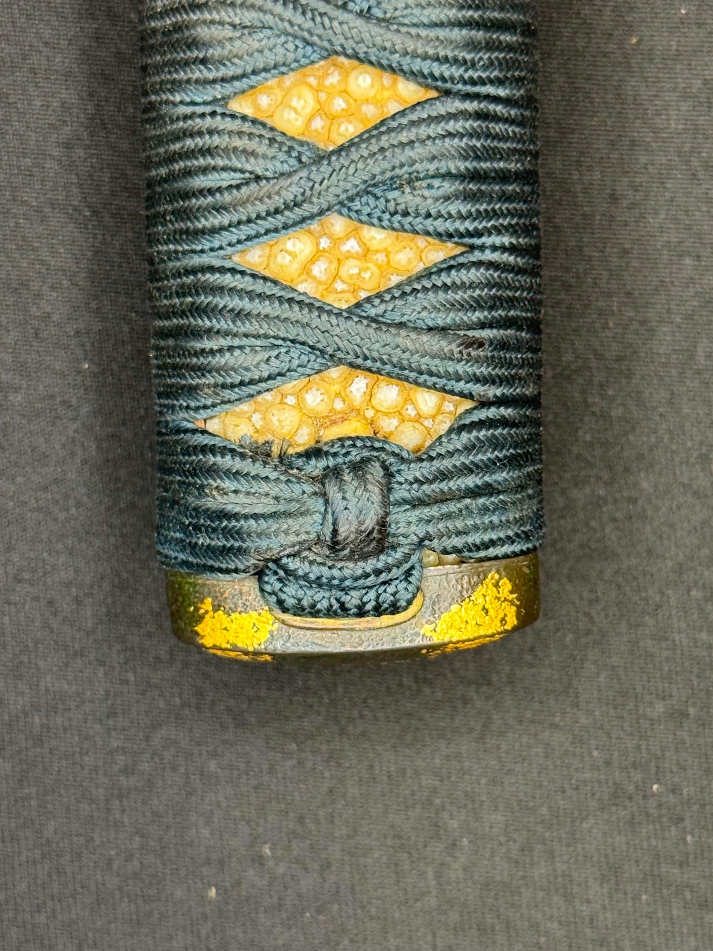 Antique Nihonto - Late Muromachi Tanto in Koshirae, signed Kanesugi (unverified)