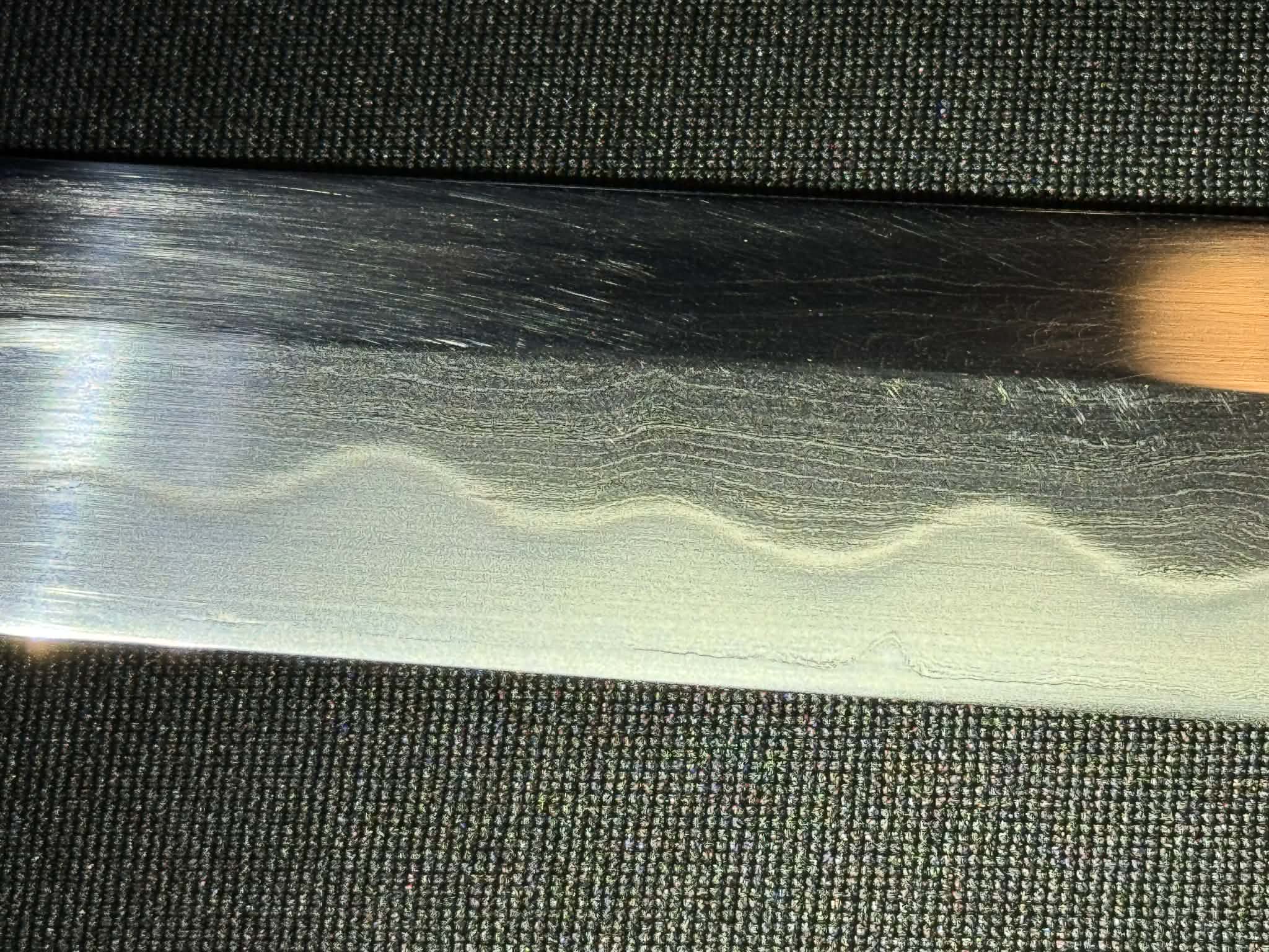 Thaitsuki Roiyaru Unokubi Katana, Sanmai Clay tempered