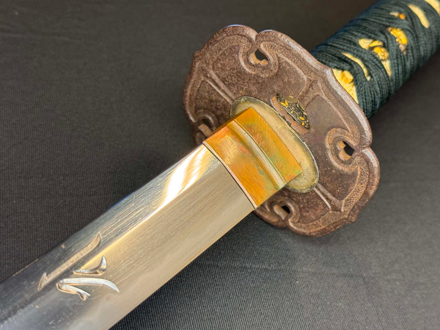 Antique Nihonto - Edo Period (150-200 years old) Katana in Handachi Koshirae, signed Joshu Mito Ju Kanekuni Saku, Three NBTHK certifications