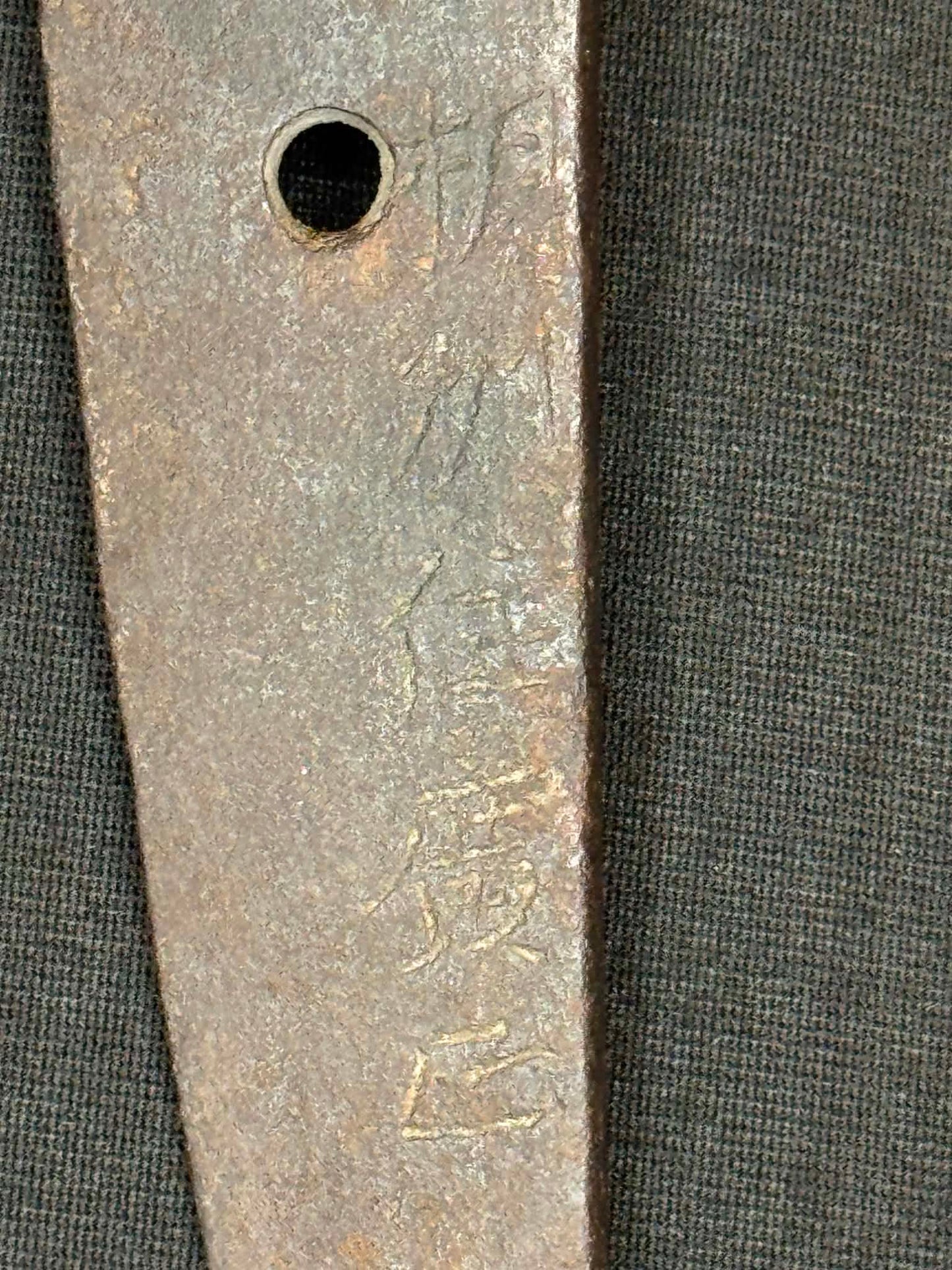 Antique Nihonto - Muromachi (4-600 years old) Wakizashi in Shirasaya, signed Soshuju Hiromasa
