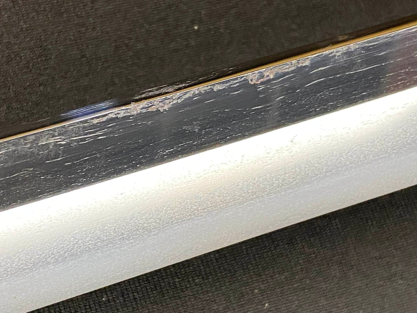 Antique Nihonto - Katana in Shirasaya - Early Edo (350-400 years old) - signed Fujiwara Kiyotsugu Saku (unverified)