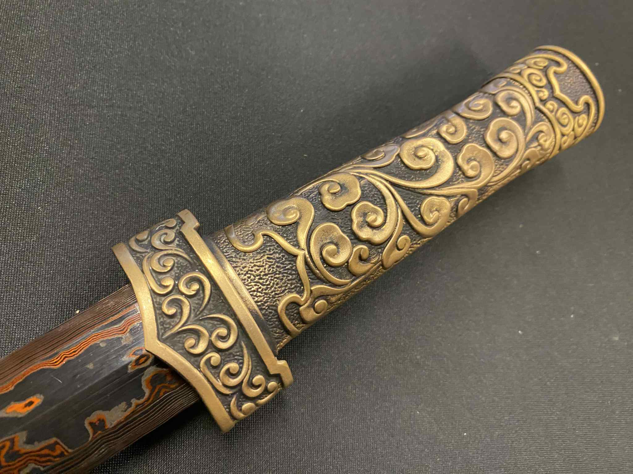 Eight Face Dagger - Cloud - Red Damascus