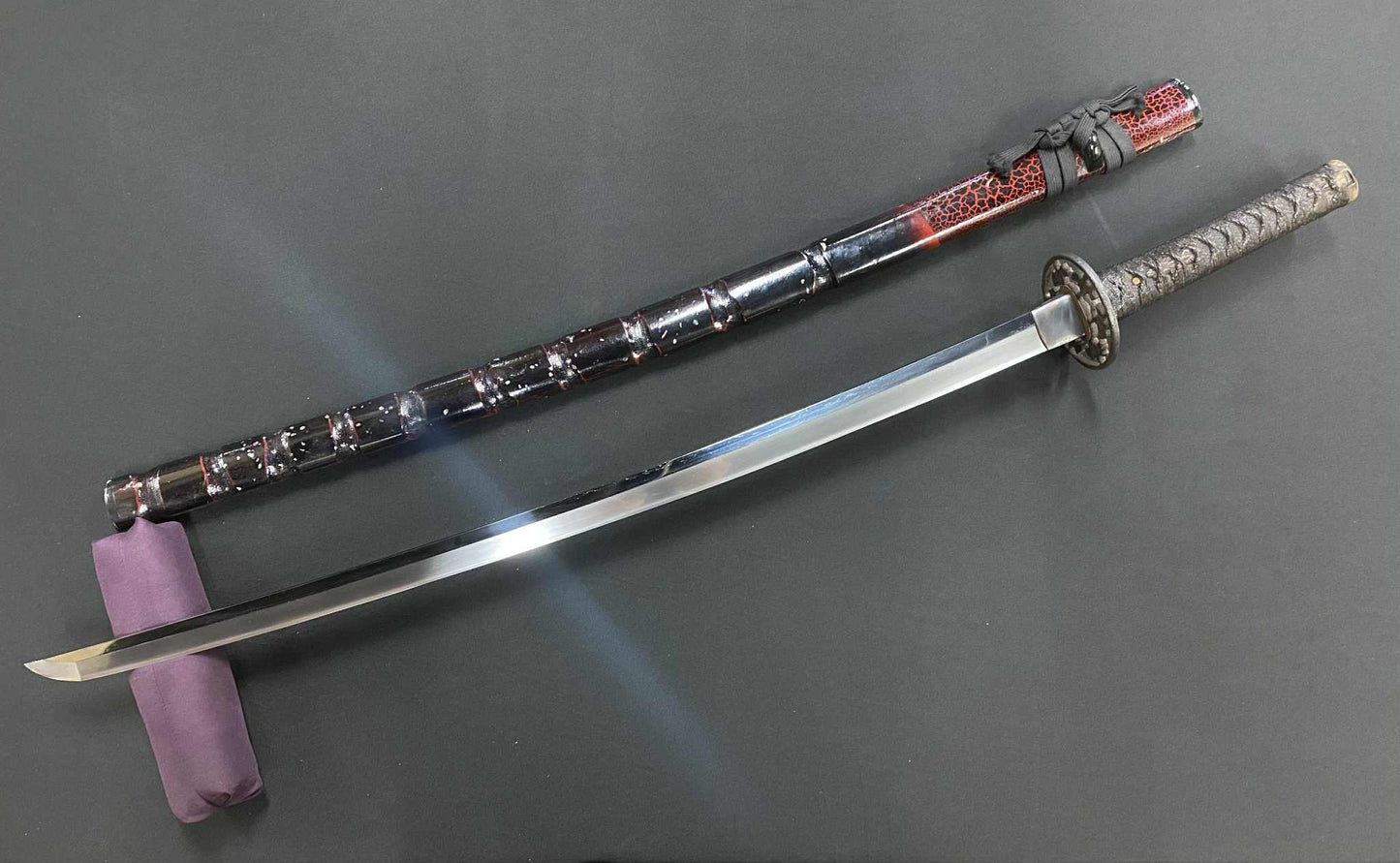 Antique Nihonto - Katana in Koshirae - Late Muromachi, unsigned